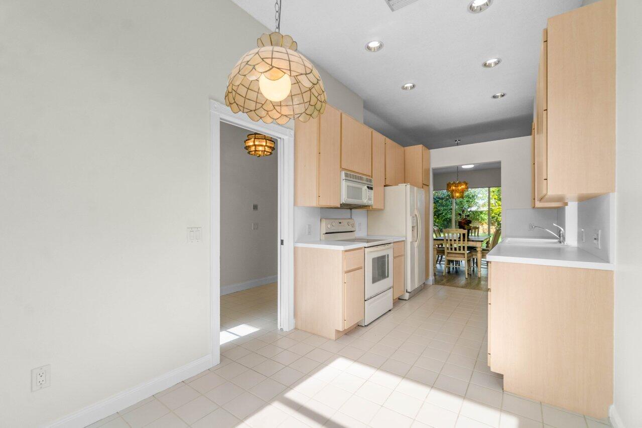 8719 Wakefield Drive, Palm Beach Gardens