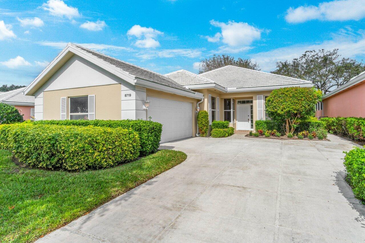 8719 Wakefield Drive, Palm Beach Gardens