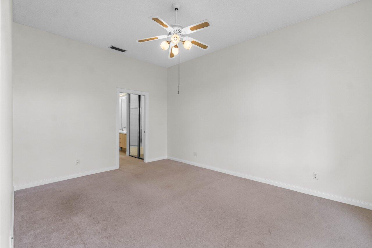 8719 Wakefield Drive, Palm Beach Gardens
