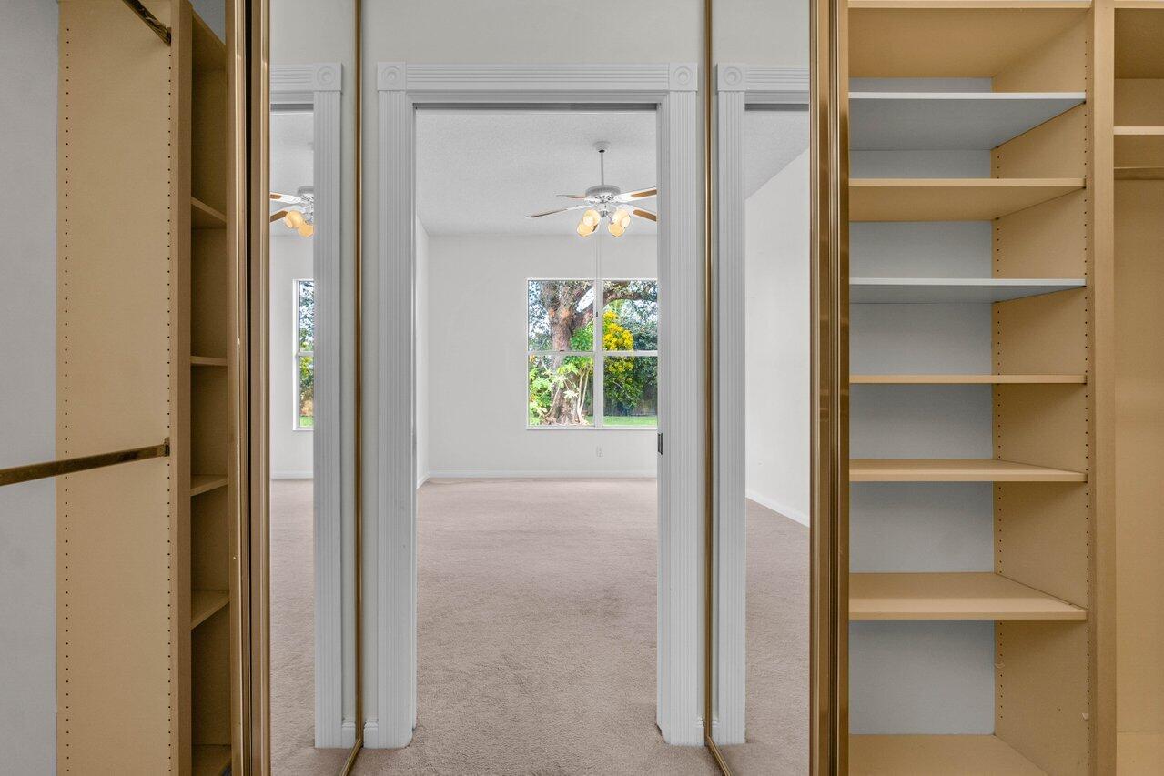 8719 Wakefield Drive, Palm Beach Gardens