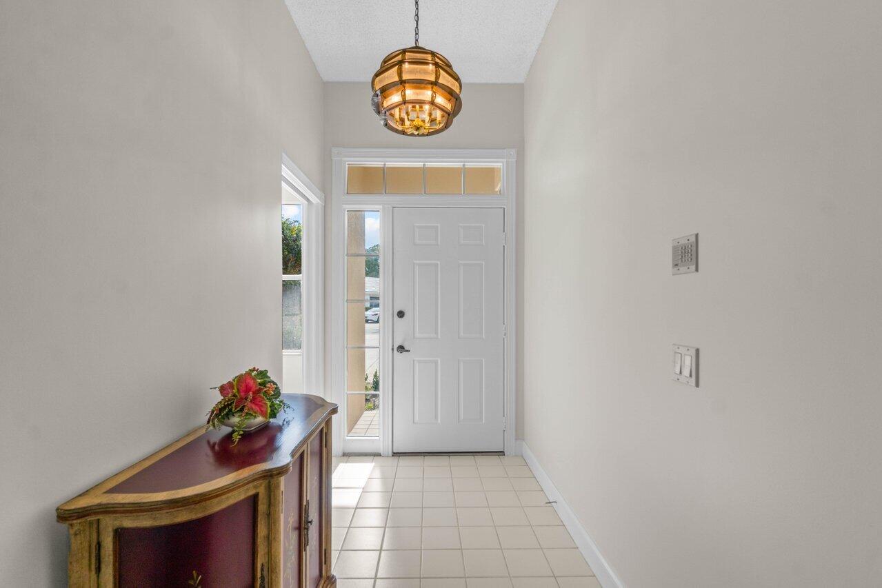 8719 Wakefield Drive, Palm Beach Gardens
