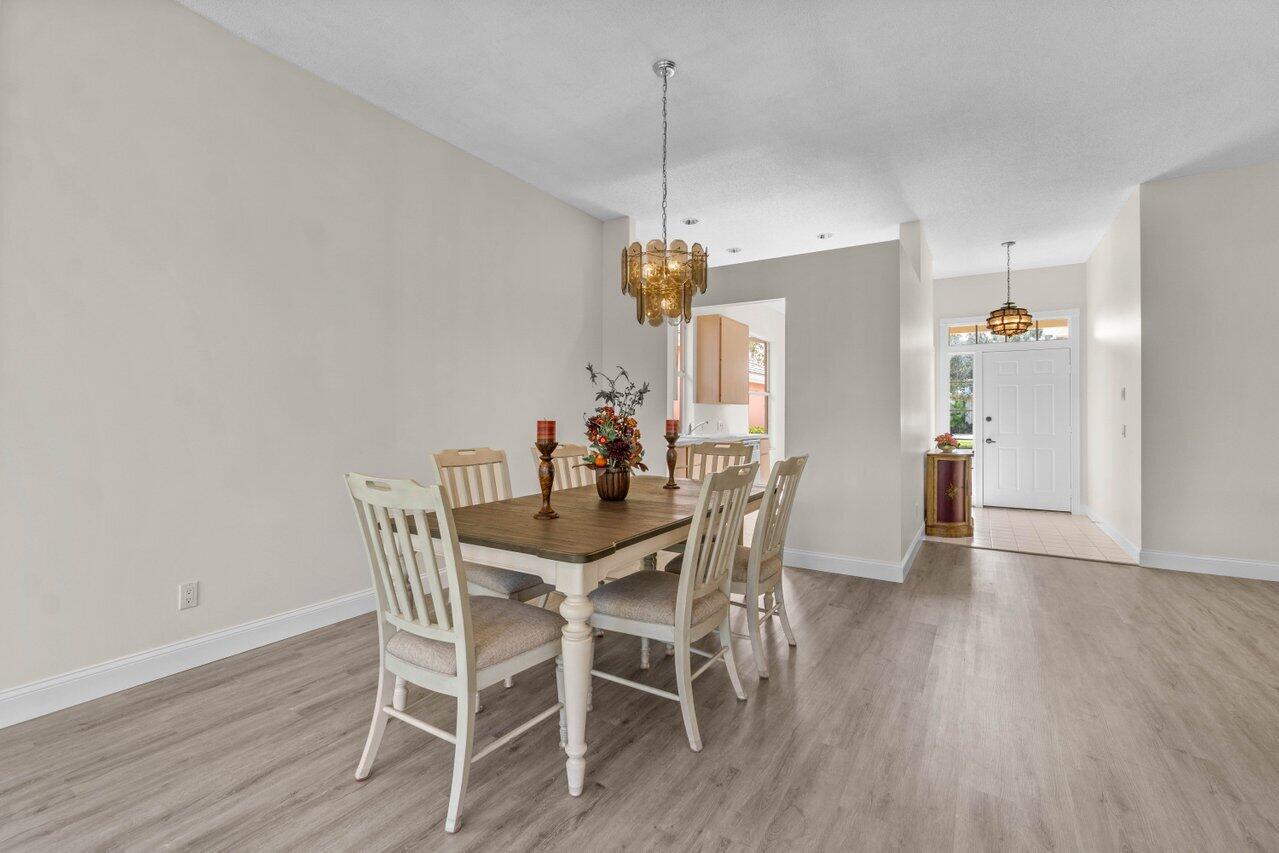 8719 Wakefield Drive, Palm Beach Gardens