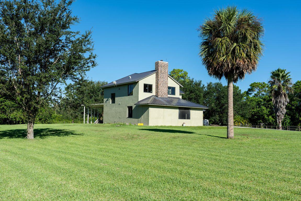 18386 90th Street N