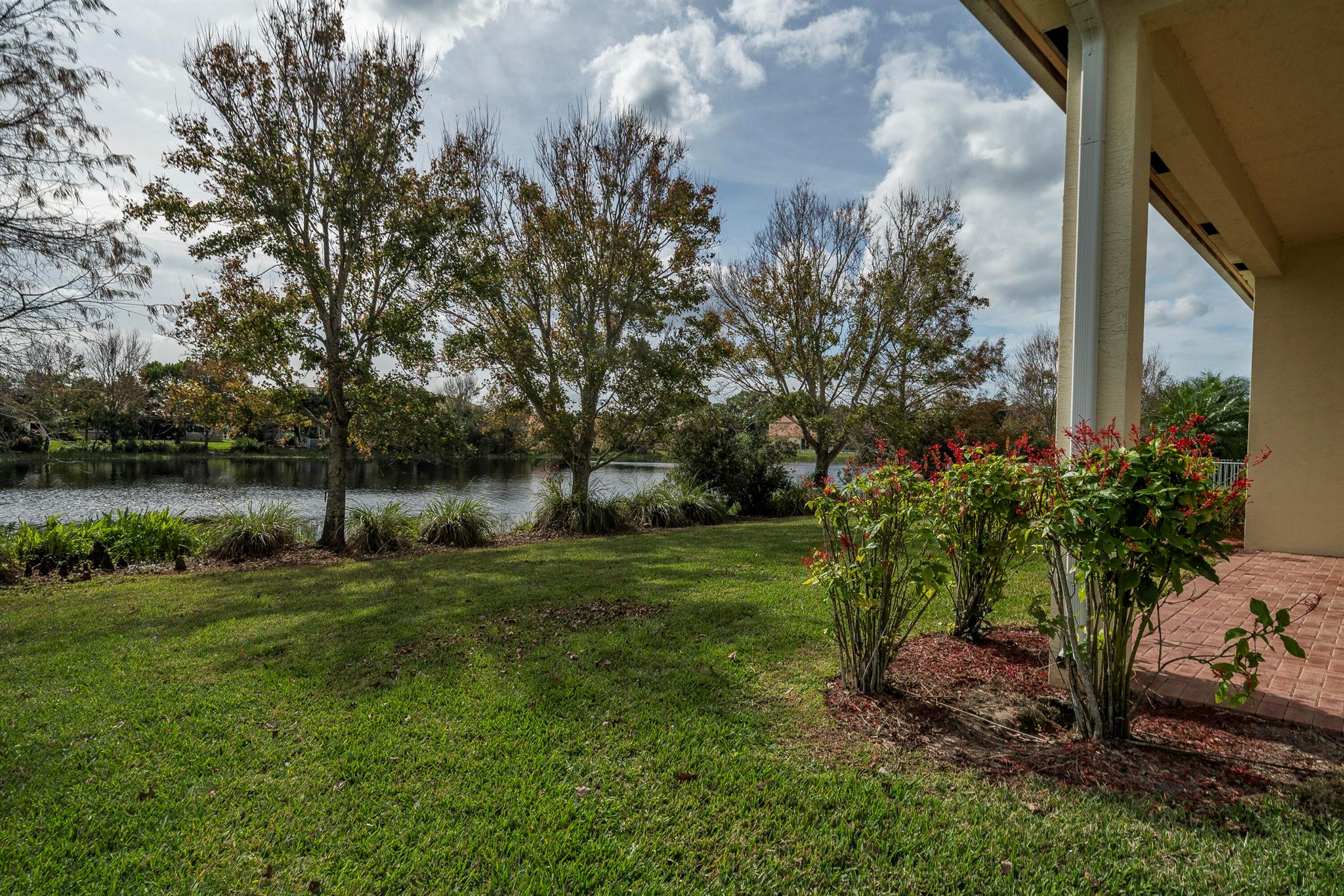 1391 SE Legacy Cove Circle