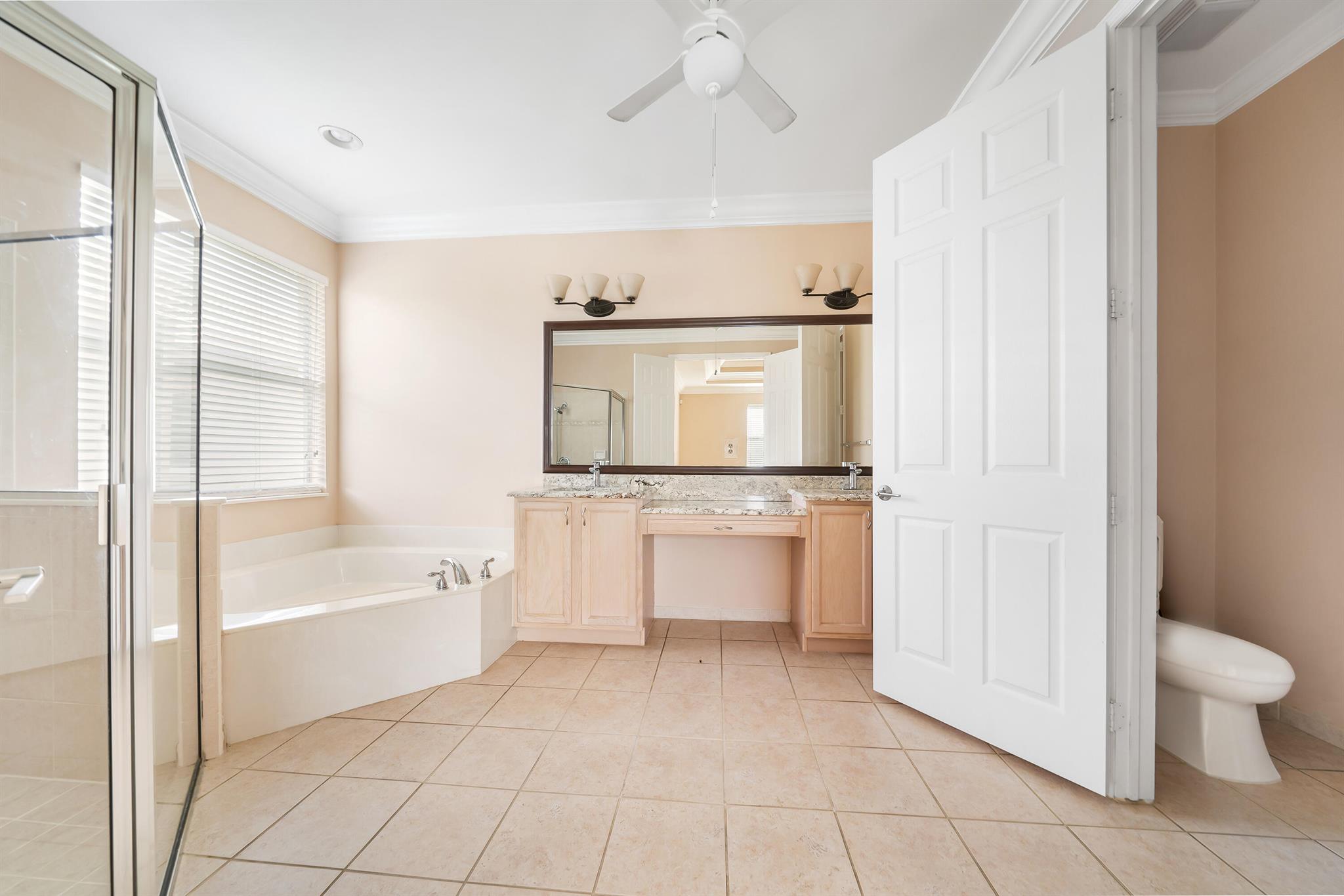 1391 SE Legacy Cove Circle