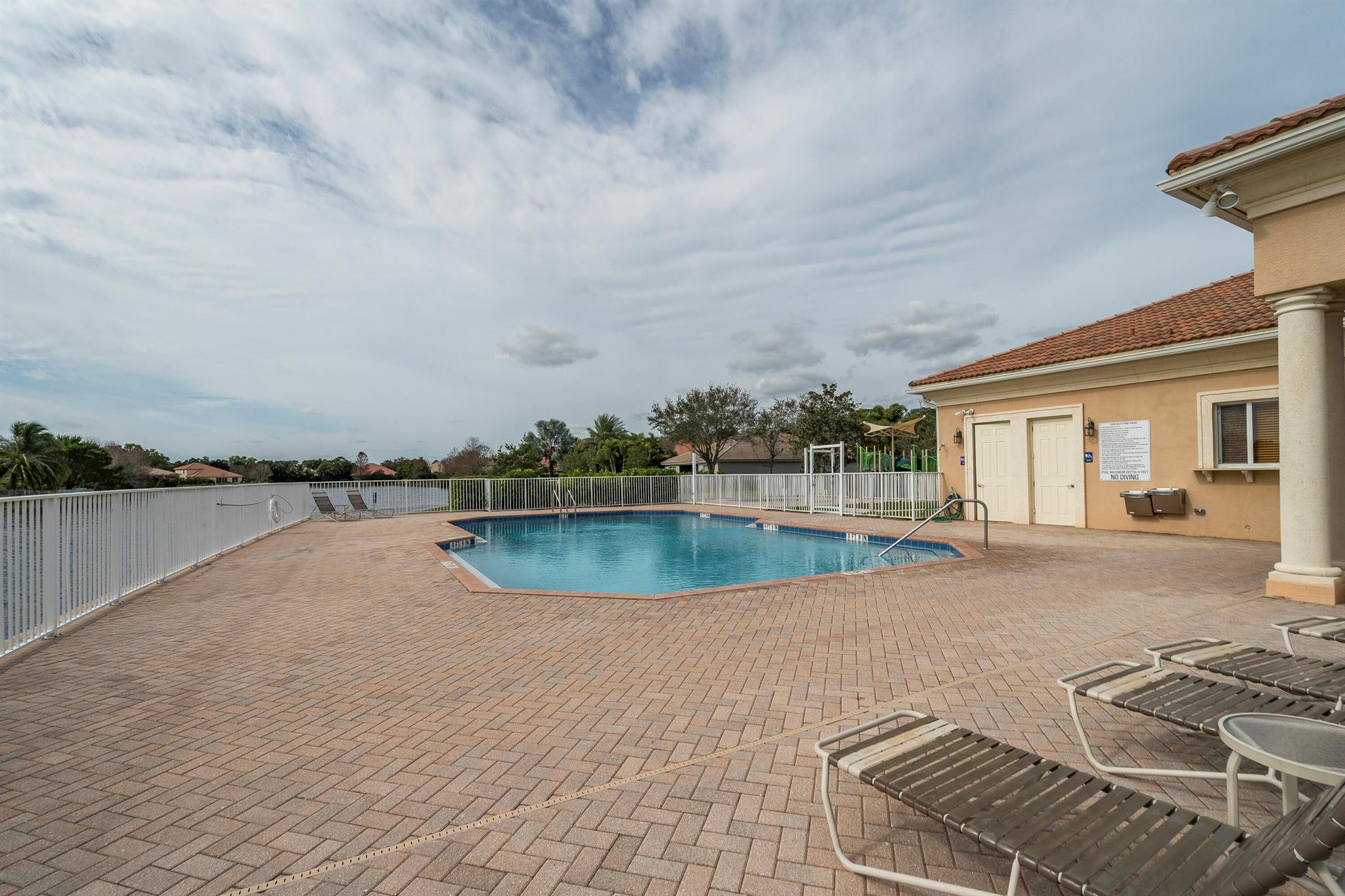 1391 SE Legacy Cove Circle