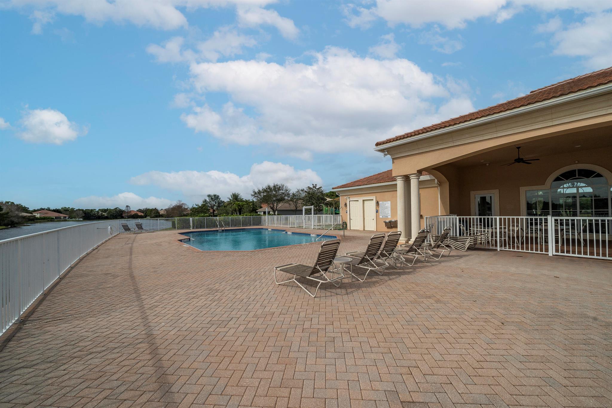 1391 SE Legacy Cove Circle