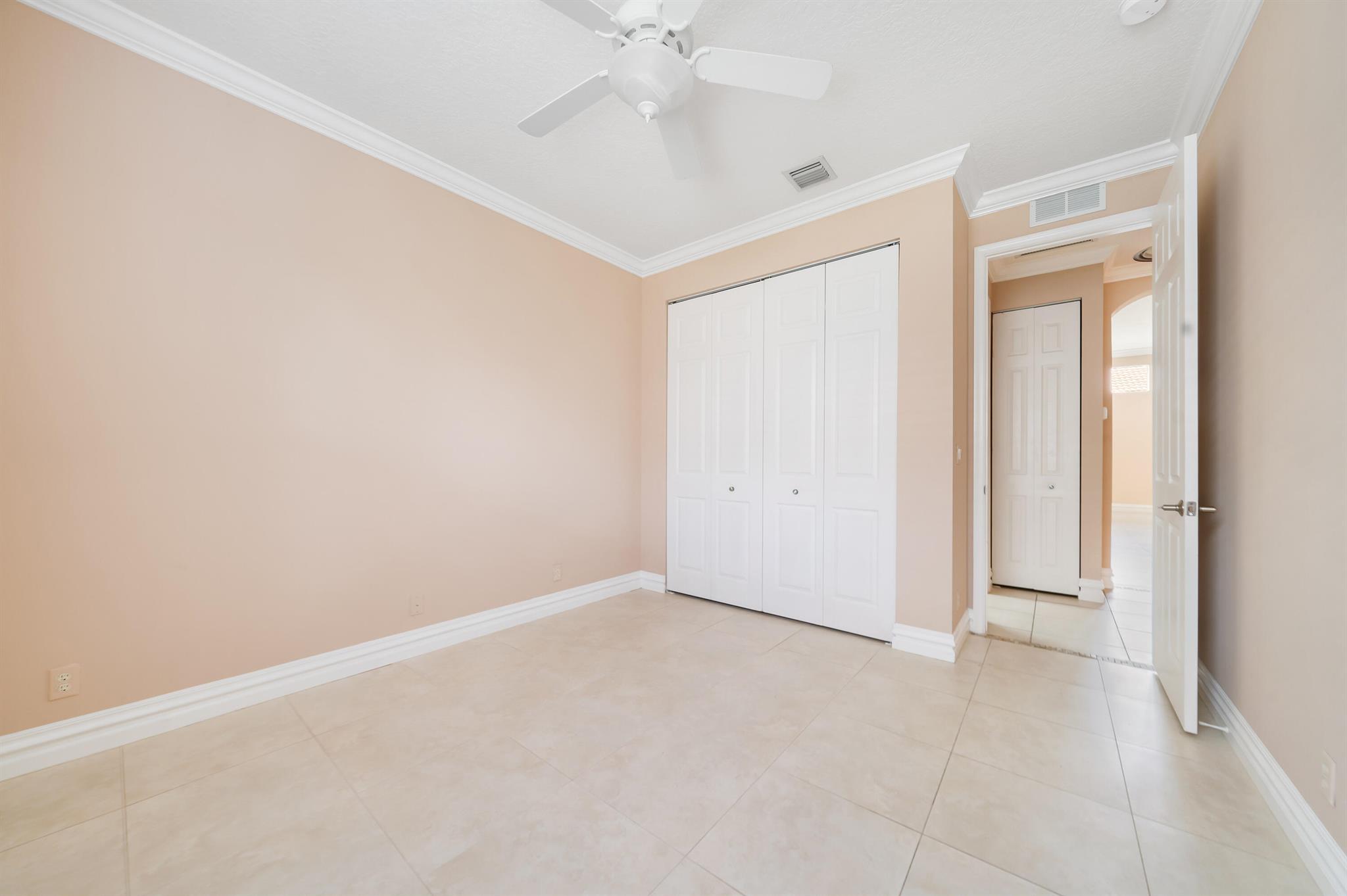 1391 SE Legacy Cove Circle