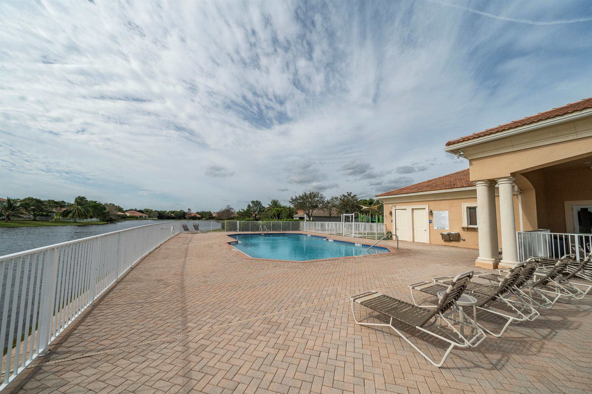 1391 SE Legacy Cove Circle