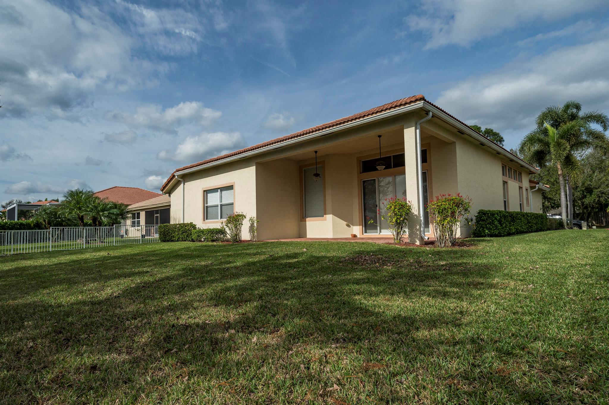 1391 SE Legacy Cove Circle