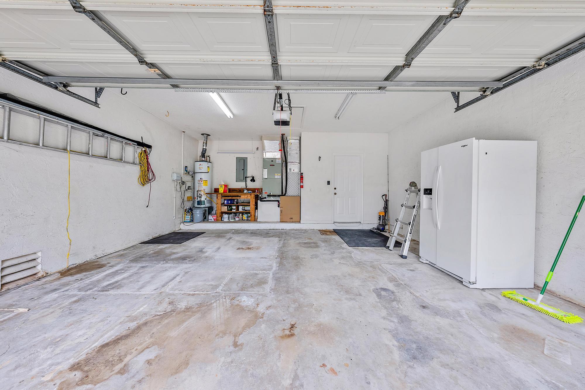 10212 Hunt Club Lane