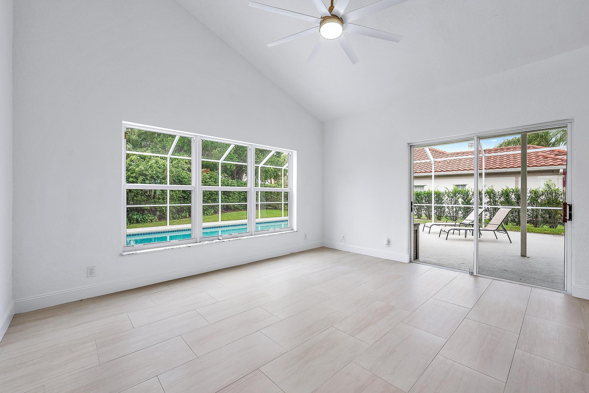 10212 Hunt Club Lane