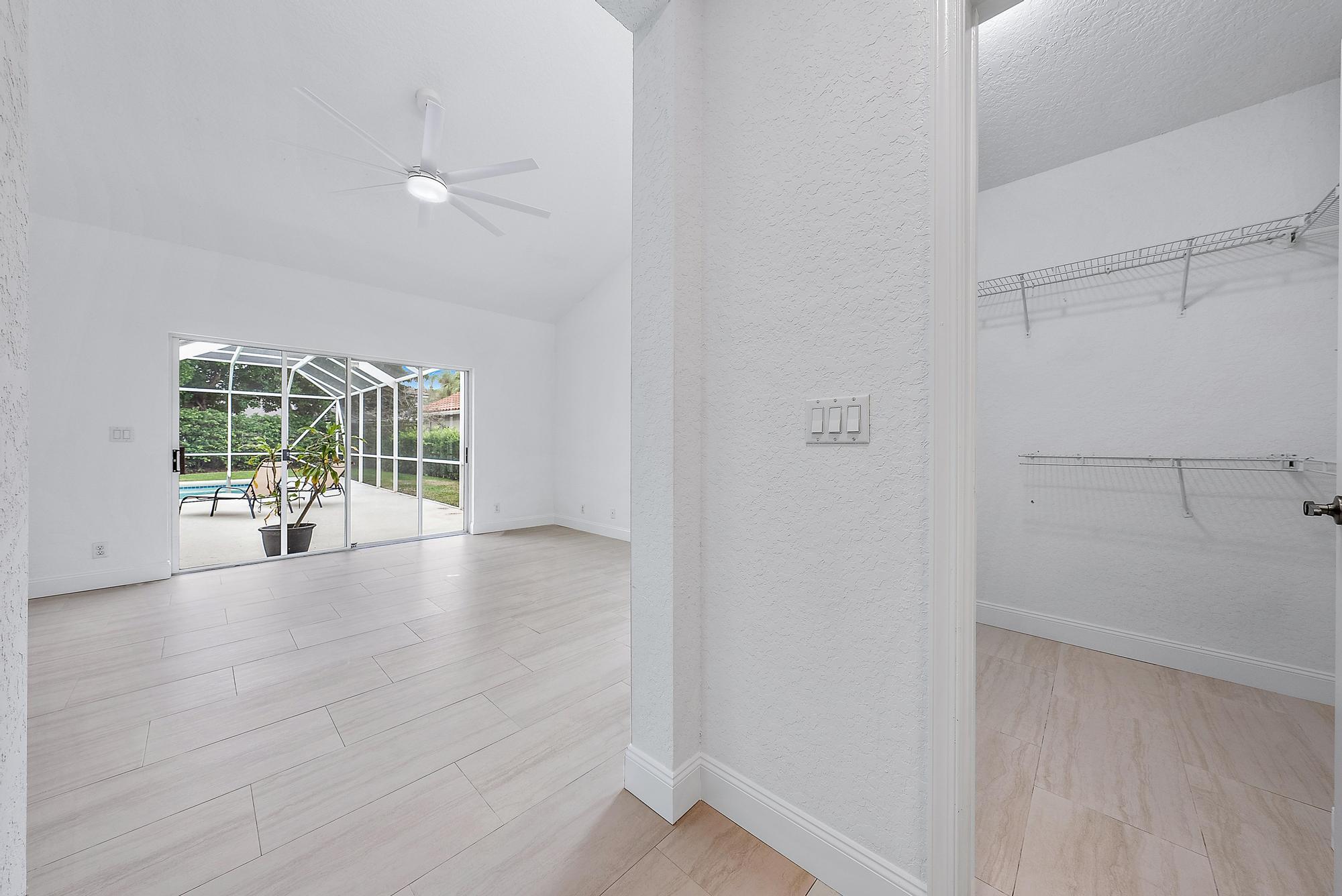 10212 Hunt Club Lane