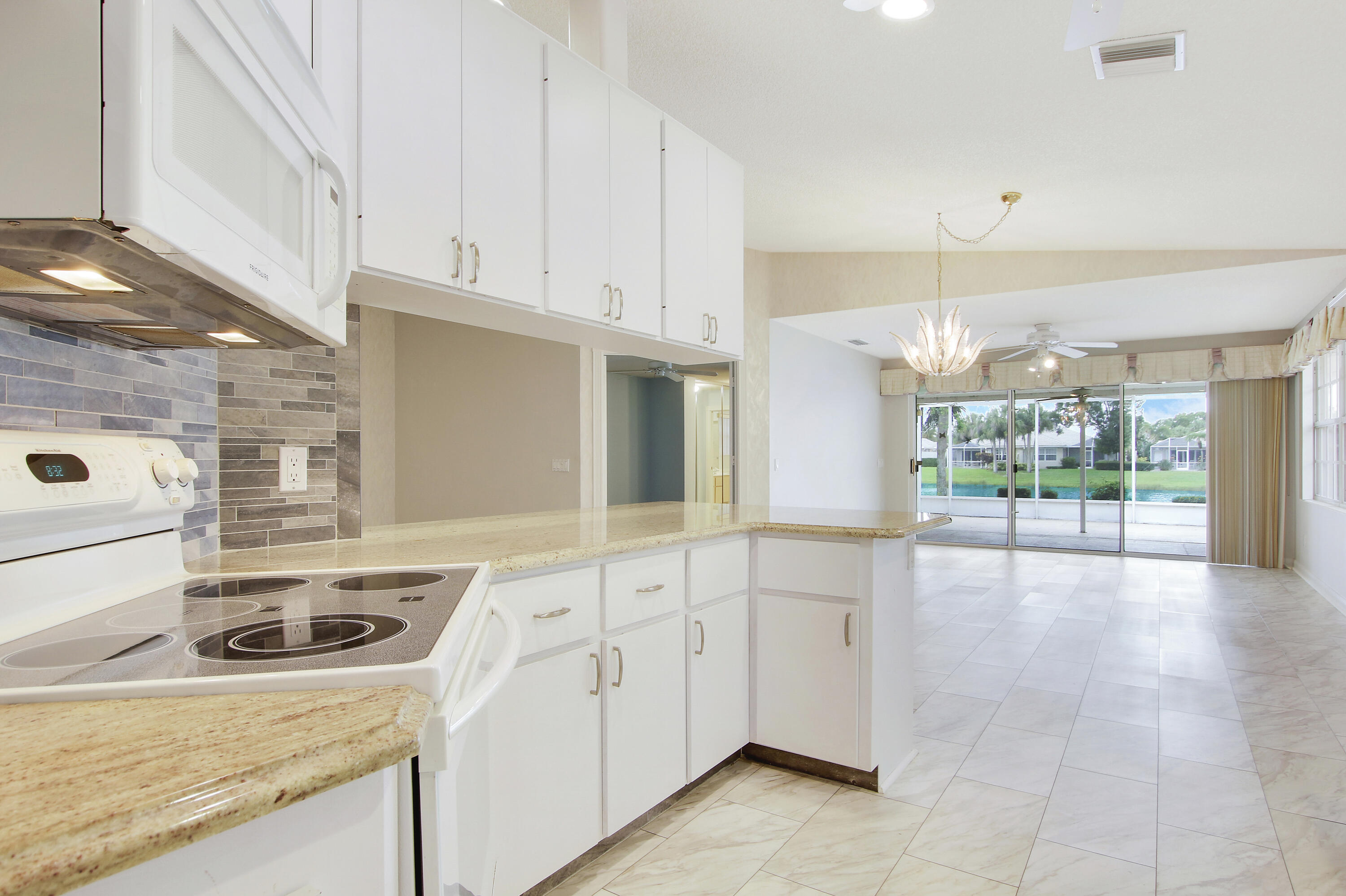1211 NW Bentley Circle A
