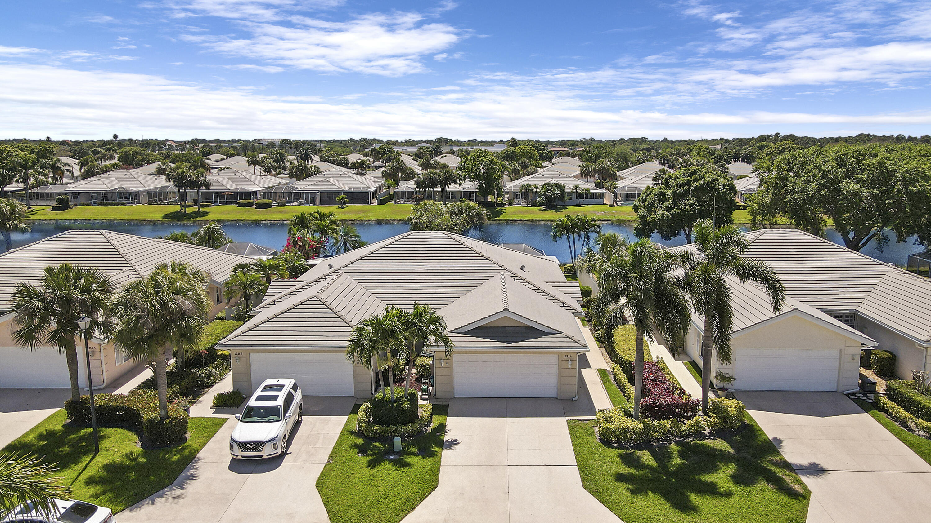1211 NW Bentley Circle A