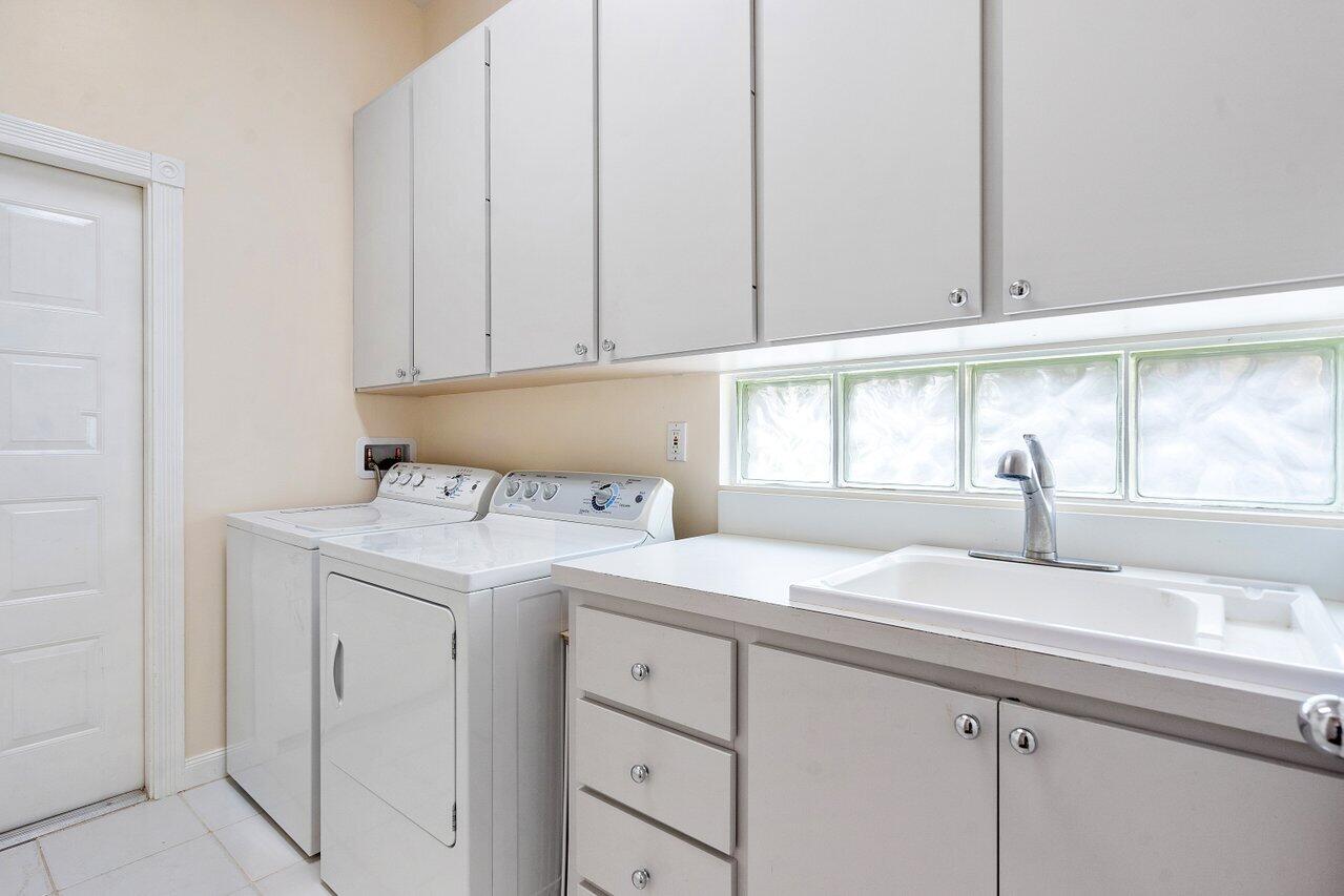 8532 Doverbrook Drive, Palm Beach Gardens