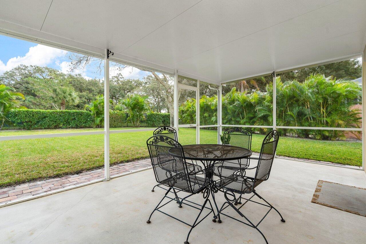 8532 Doverbrook Drive, Palm Beach Gardens