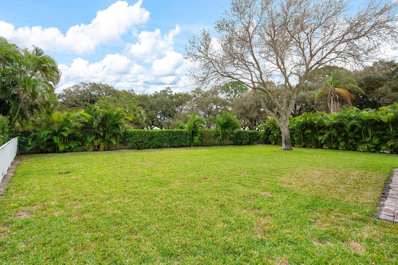 8532 Doverbrook Drive, Palm Beach Gardens