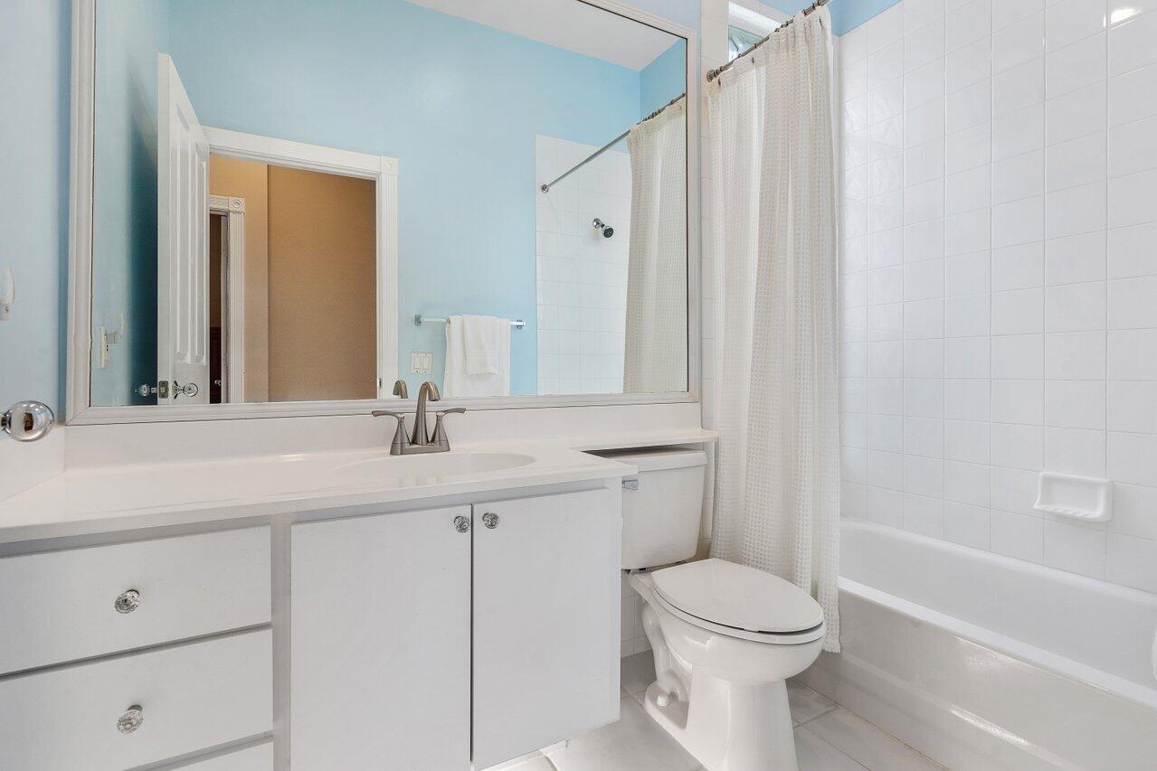 8532 Doverbrook Drive, Palm Beach Gardens