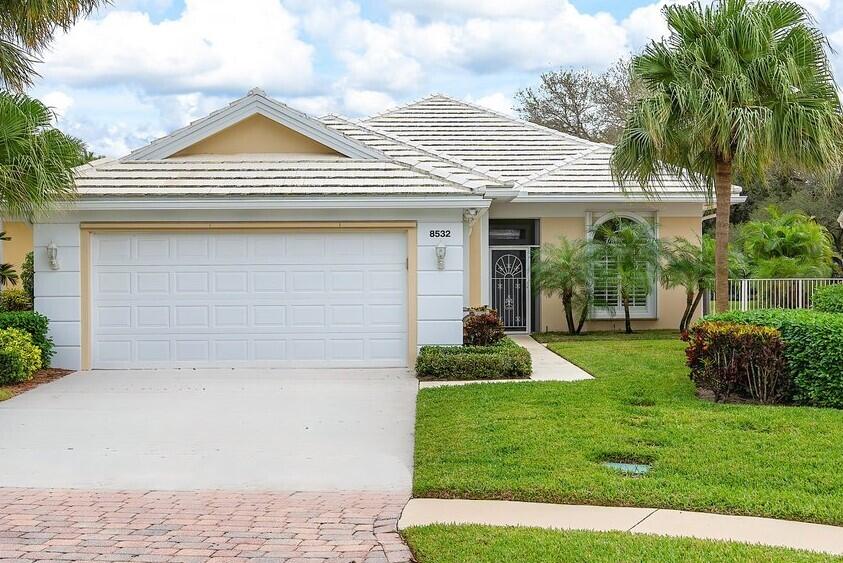 8532 Doverbrook Drive, Palm Beach Gardens