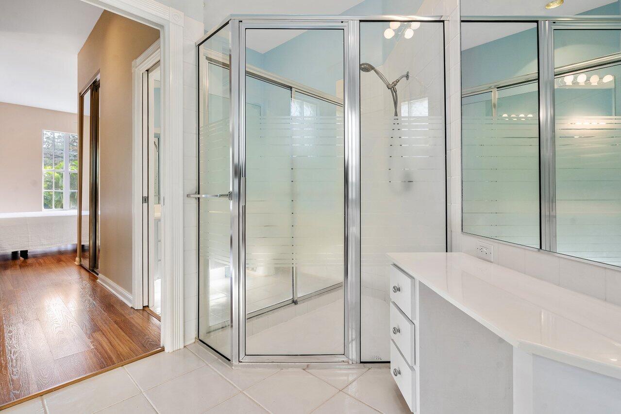 8532 Doverbrook Drive, Palm Beach Gardens