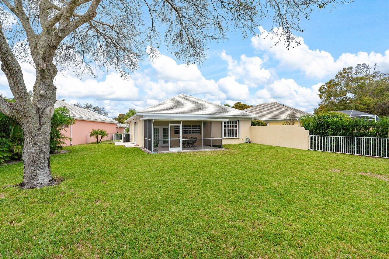 8532 Doverbrook Drive, Palm Beach Gardens
