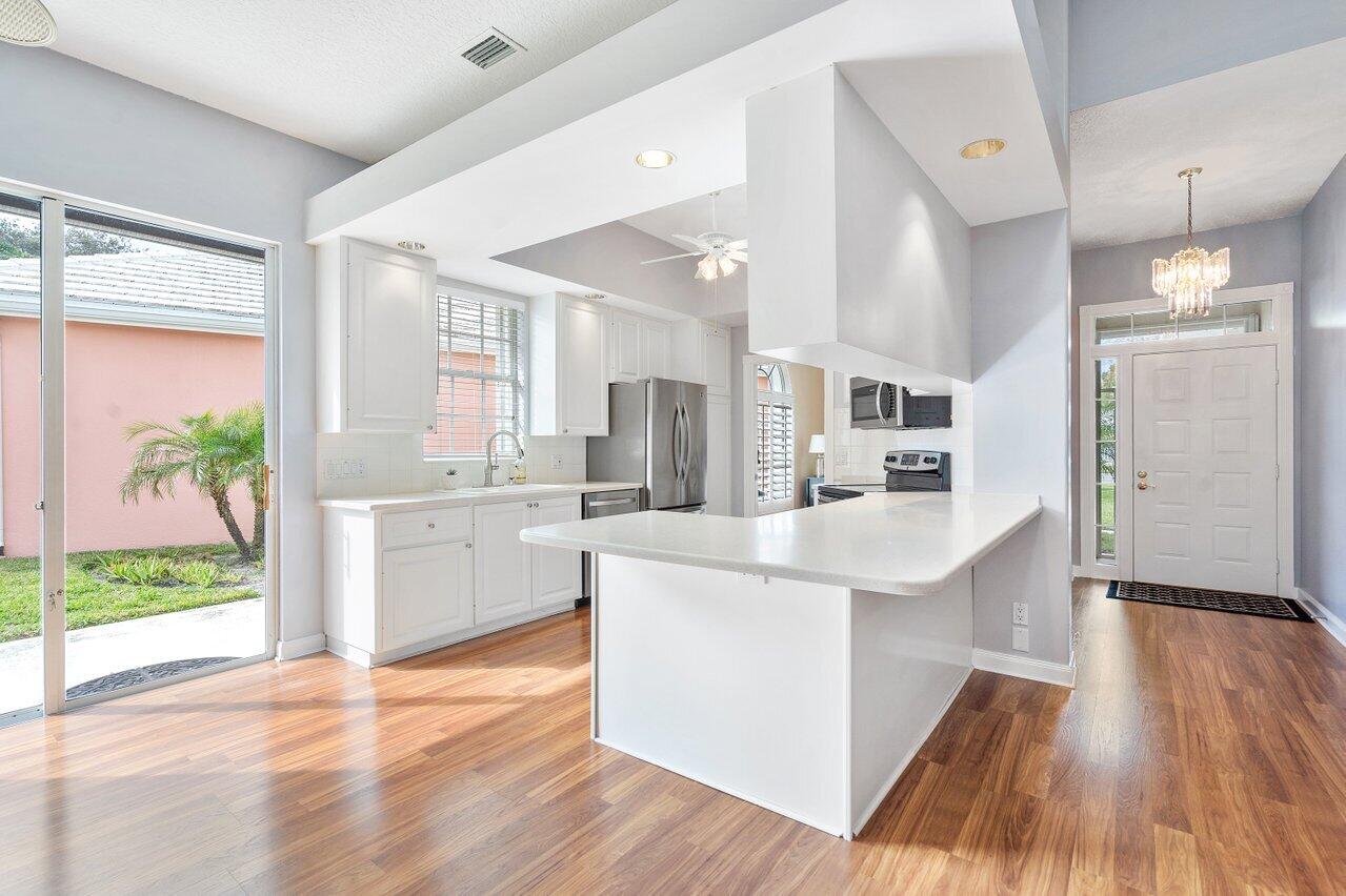 8532 Doverbrook Drive, Palm Beach Gardens