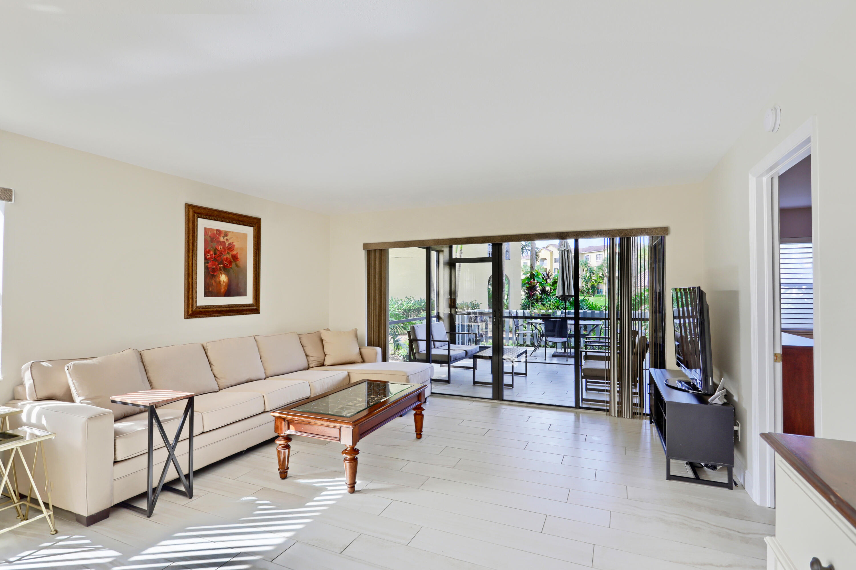 600 Uno Lago Drive 105