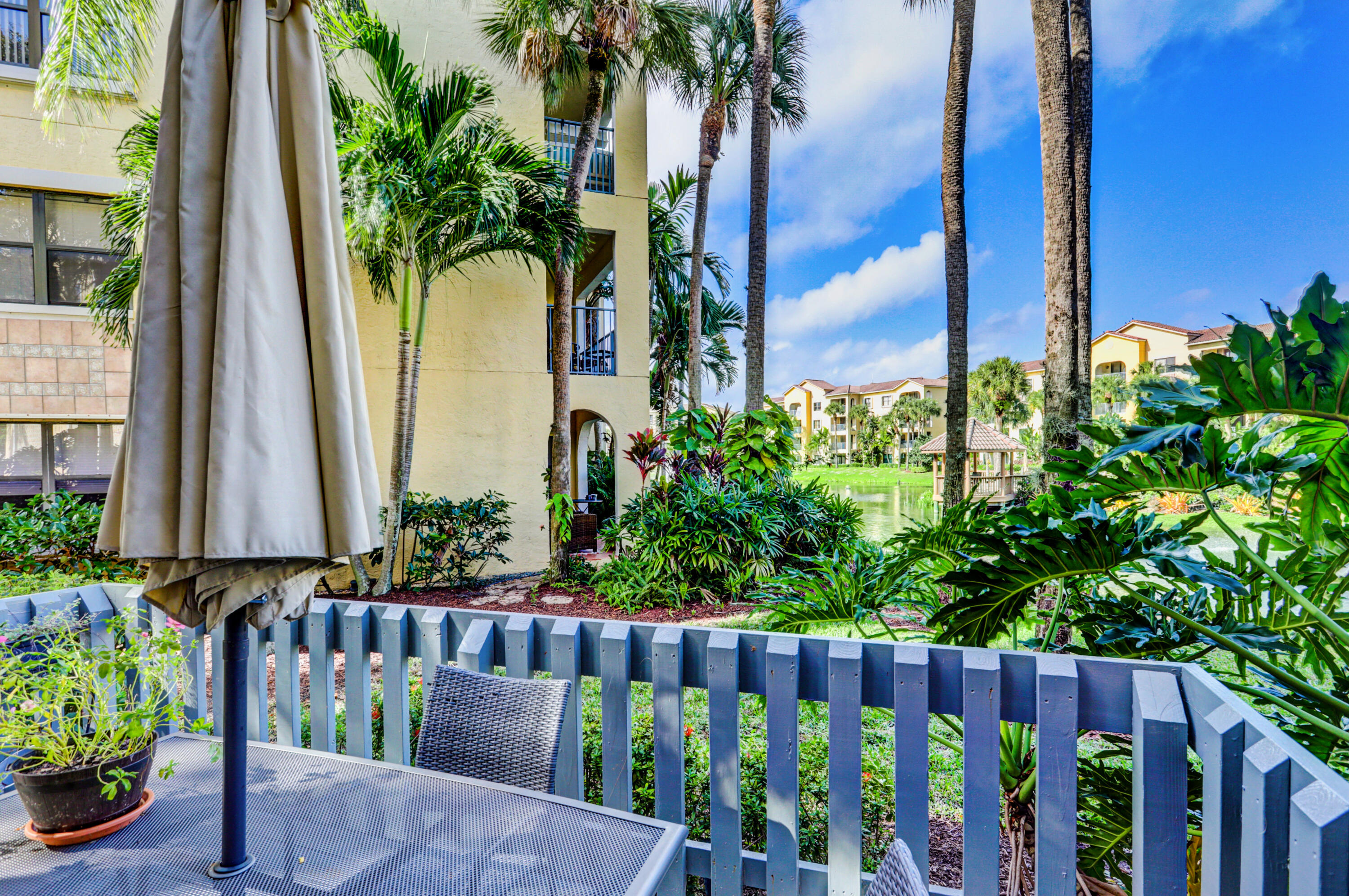 600 Uno Lago Drive 105