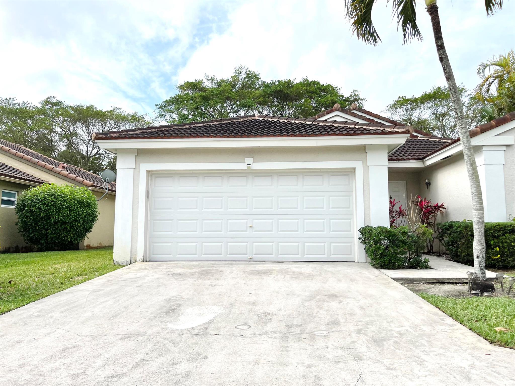 319 NW 48th Avenue