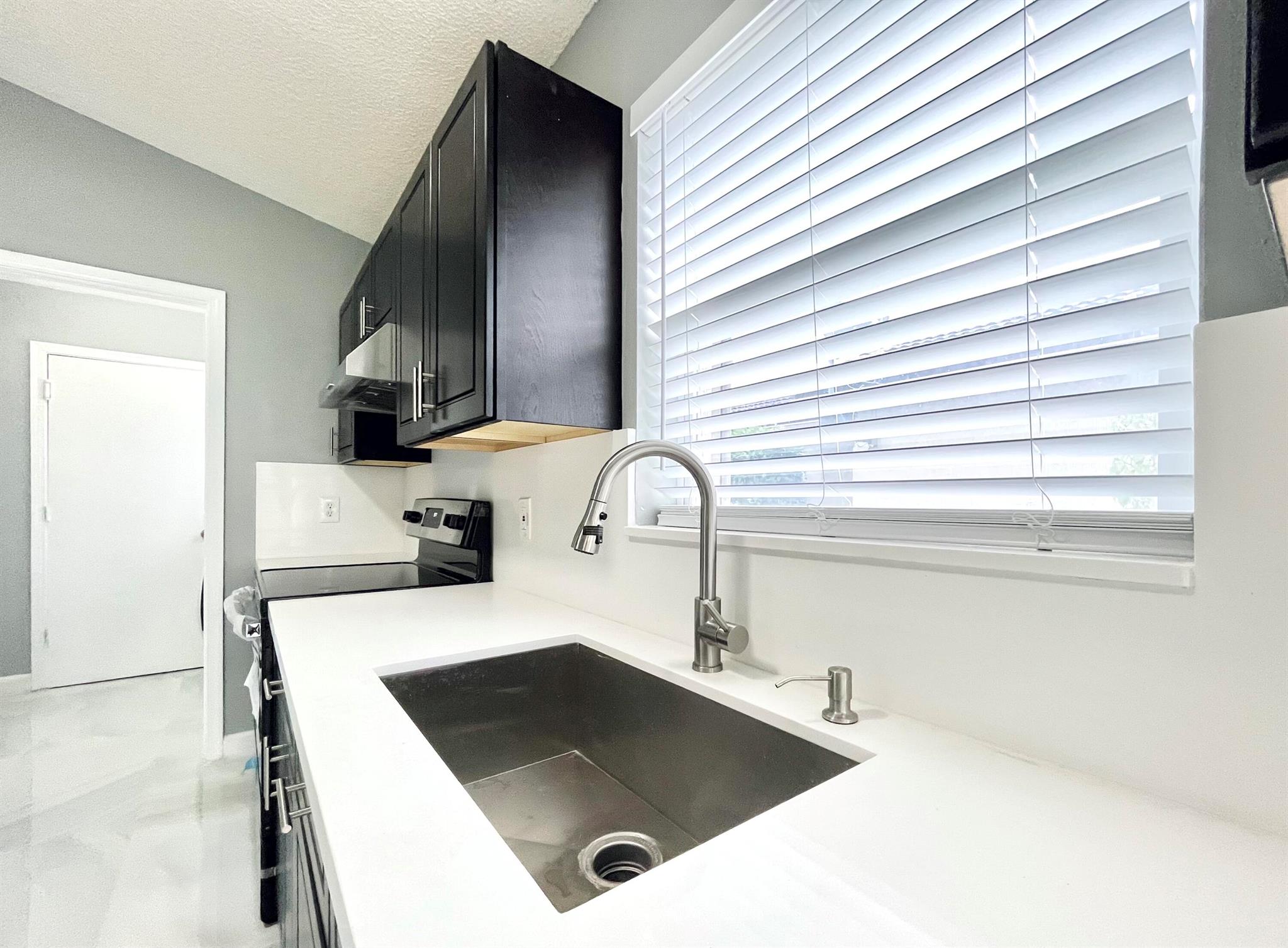 319 NW 48th Avenue