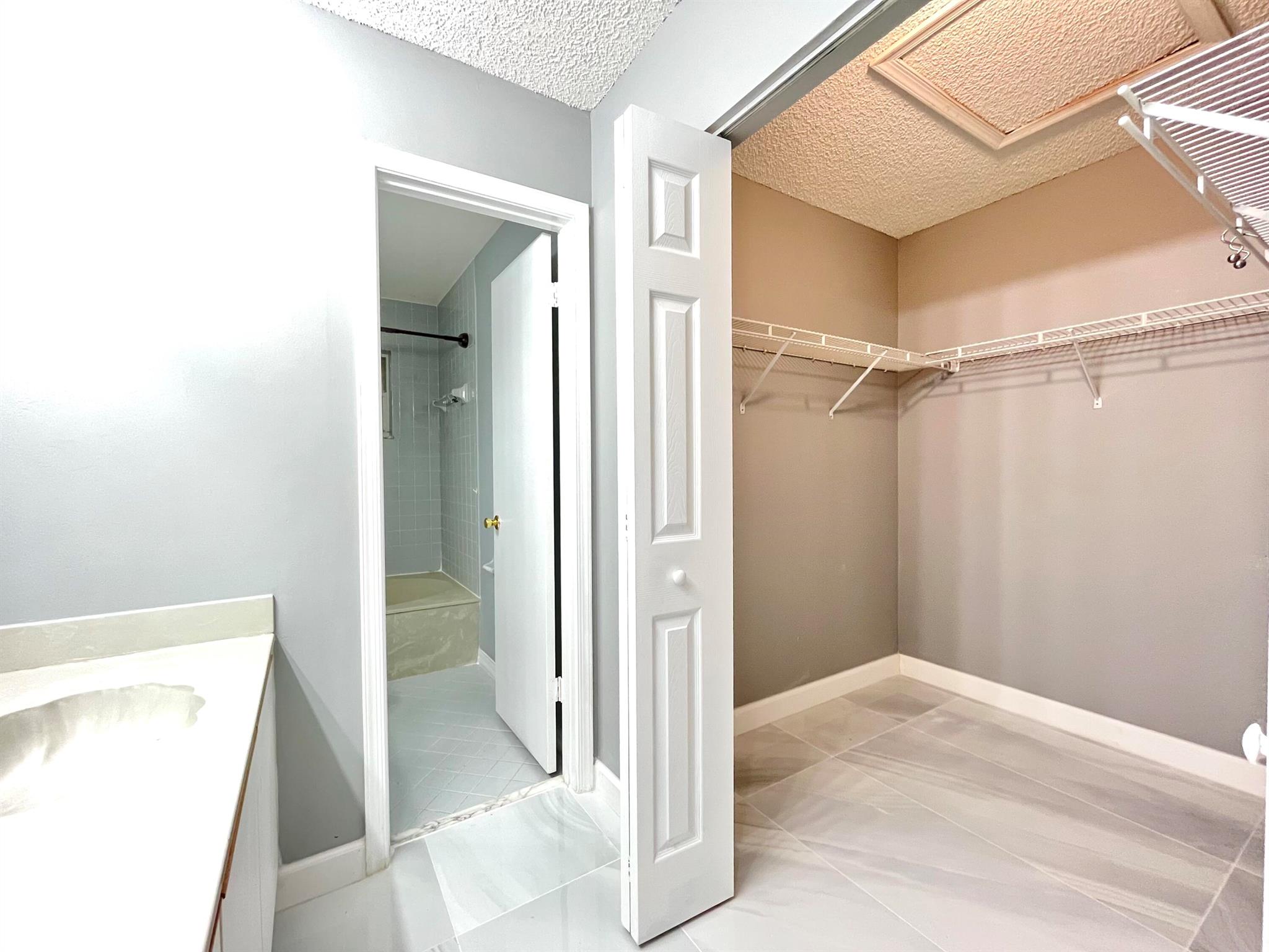 319 NW 48th Avenue