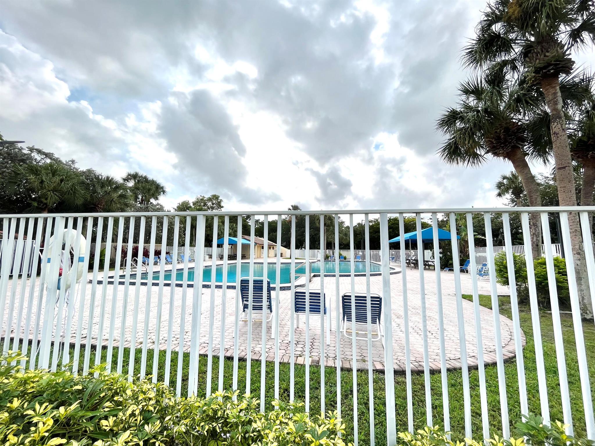 319 NW 48th Avenue