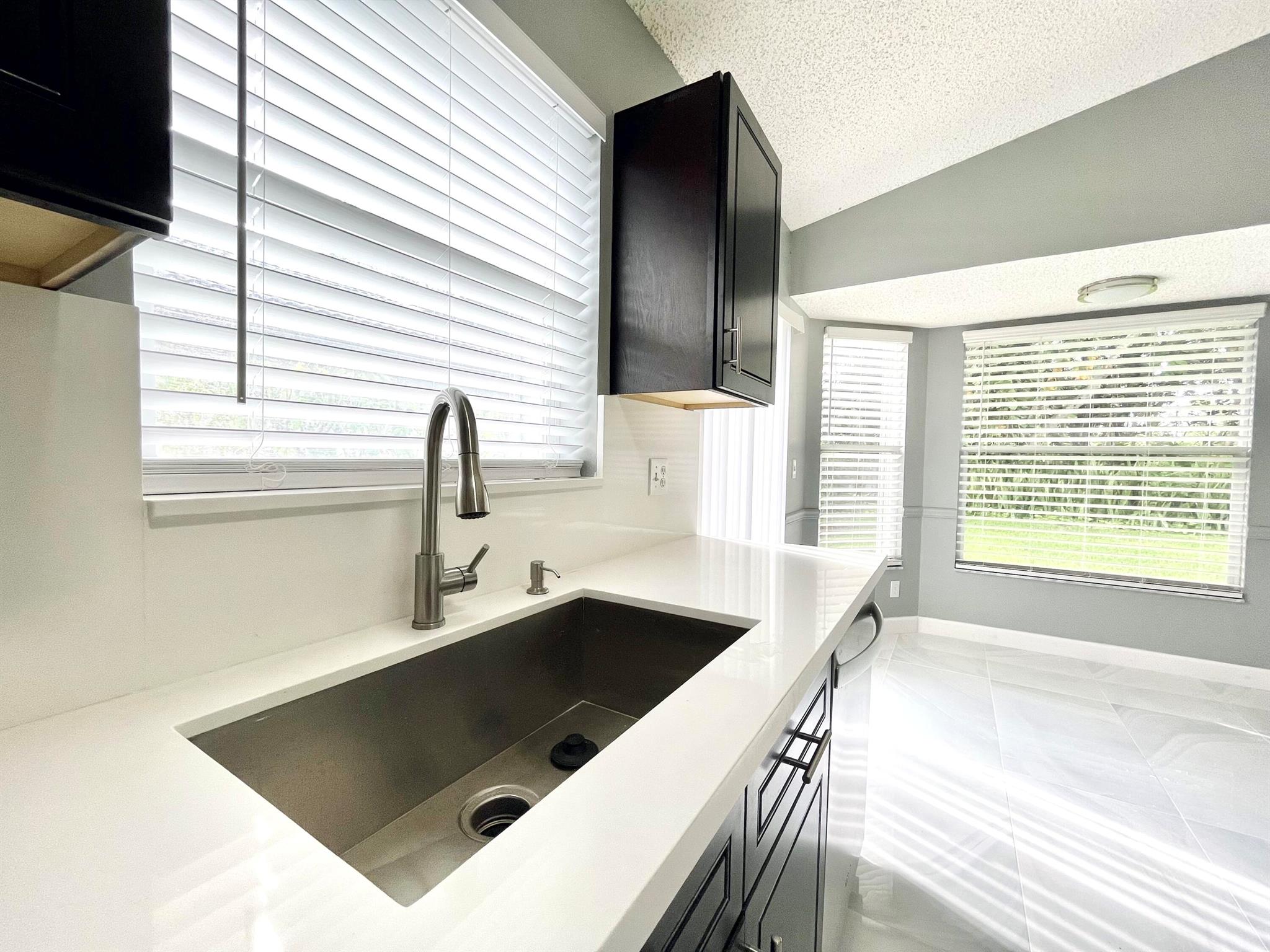 319 NW 48th Avenue