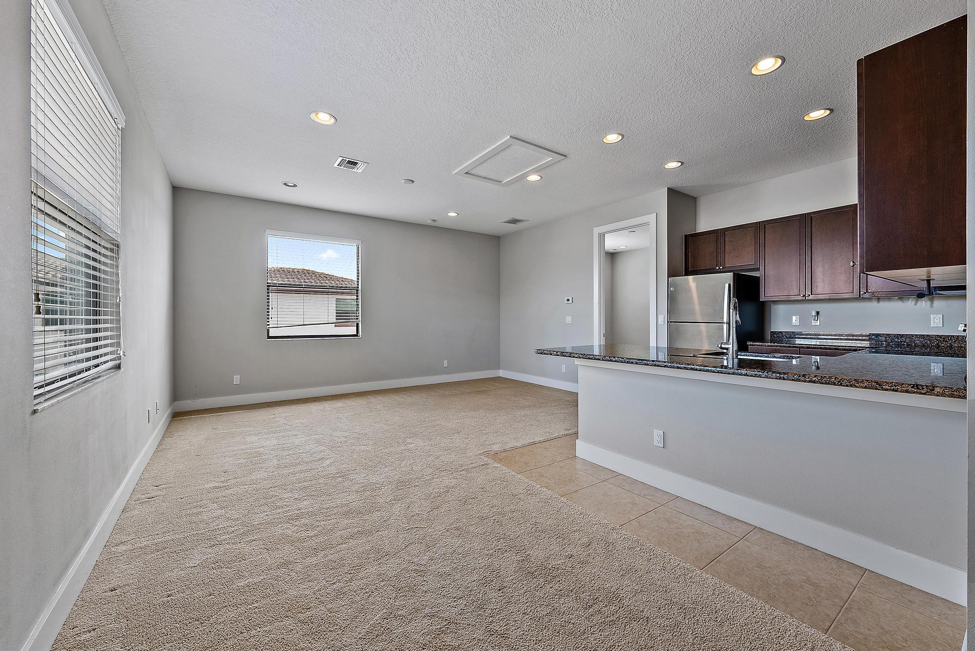 2086 Dickens Terrace
