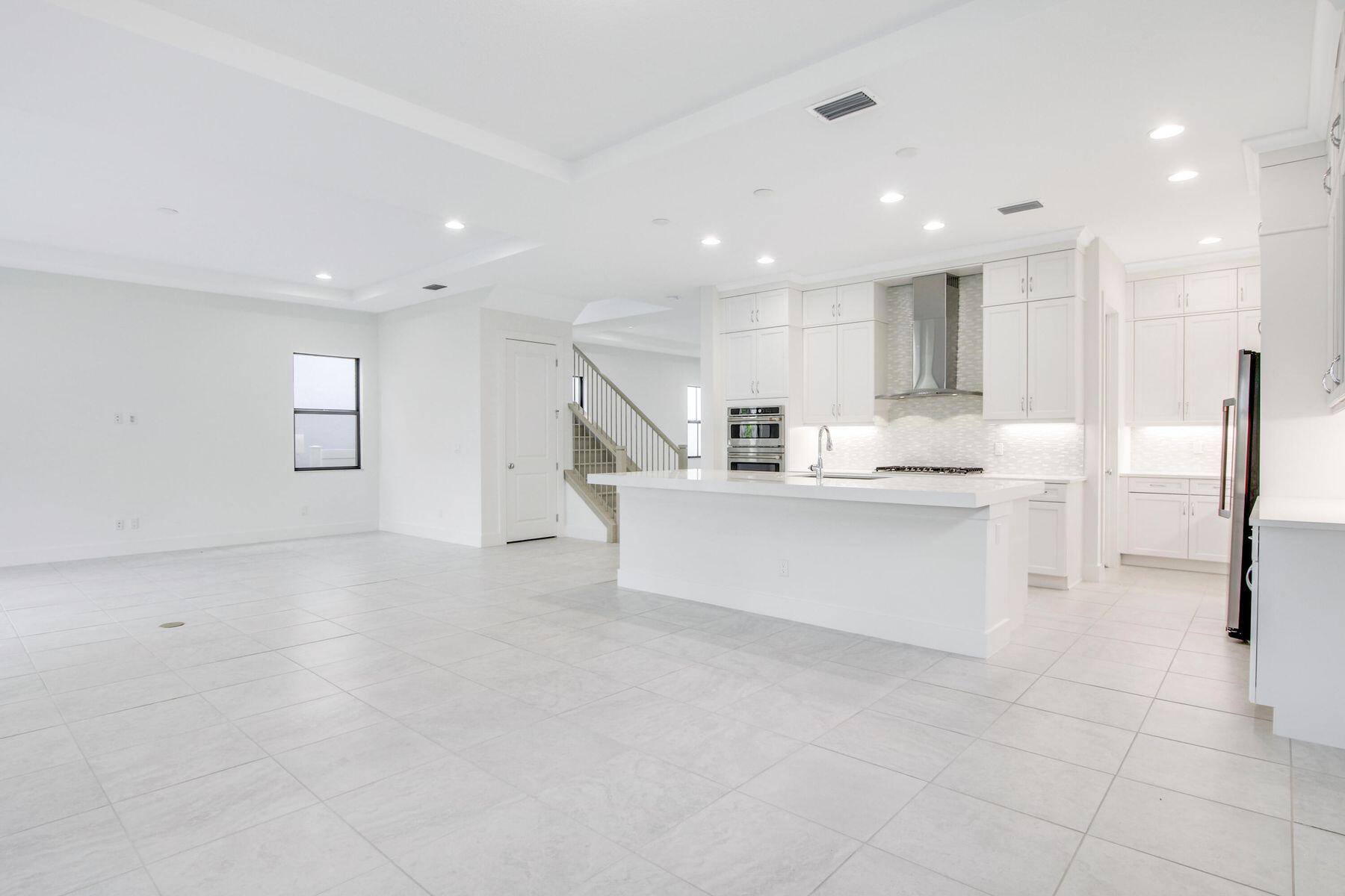 13483 Artisan Circle