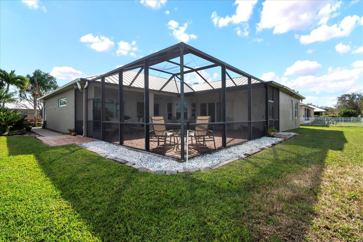 2604 Palm Lakes Avenue