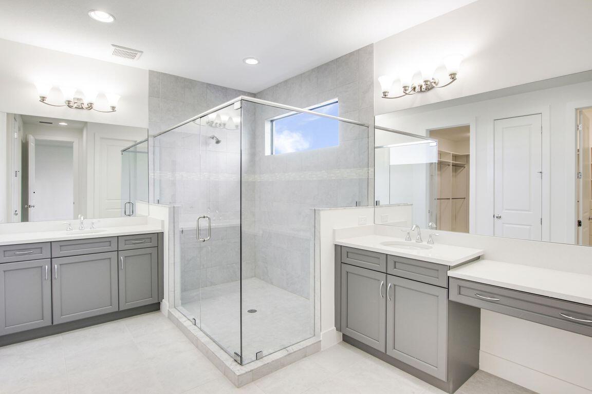 13513 Artisan Circle