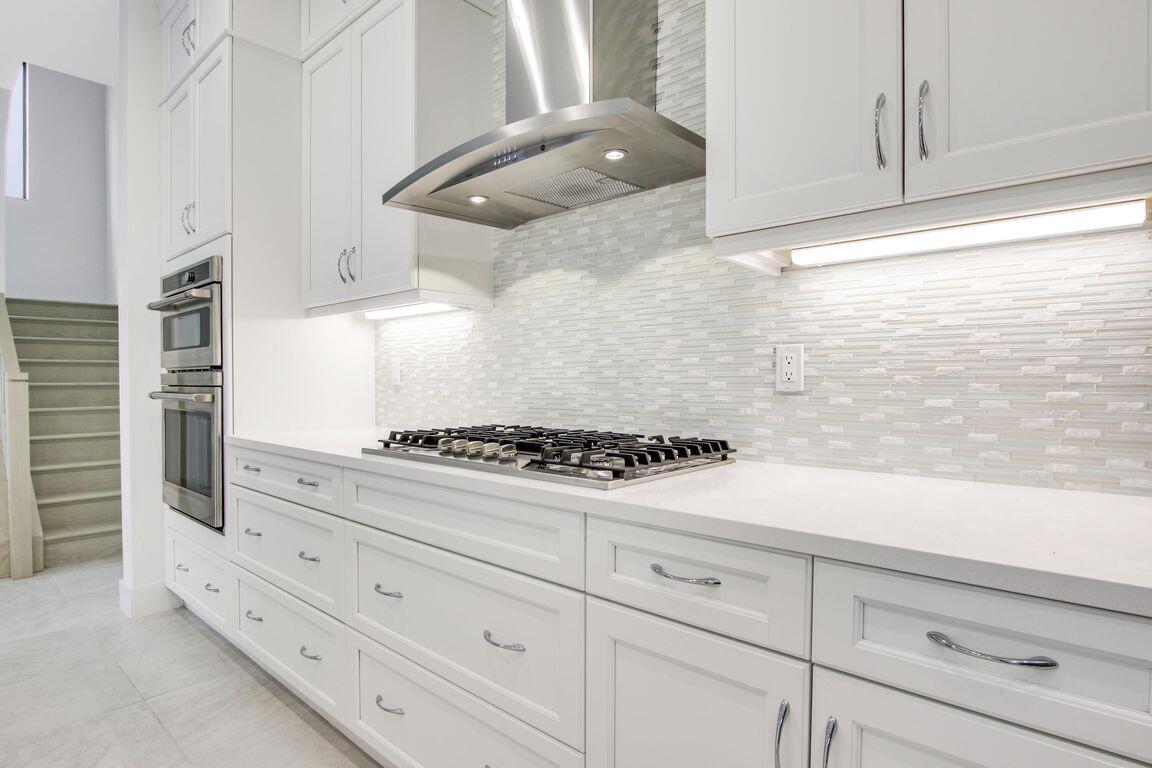 13513 Artisan Circle