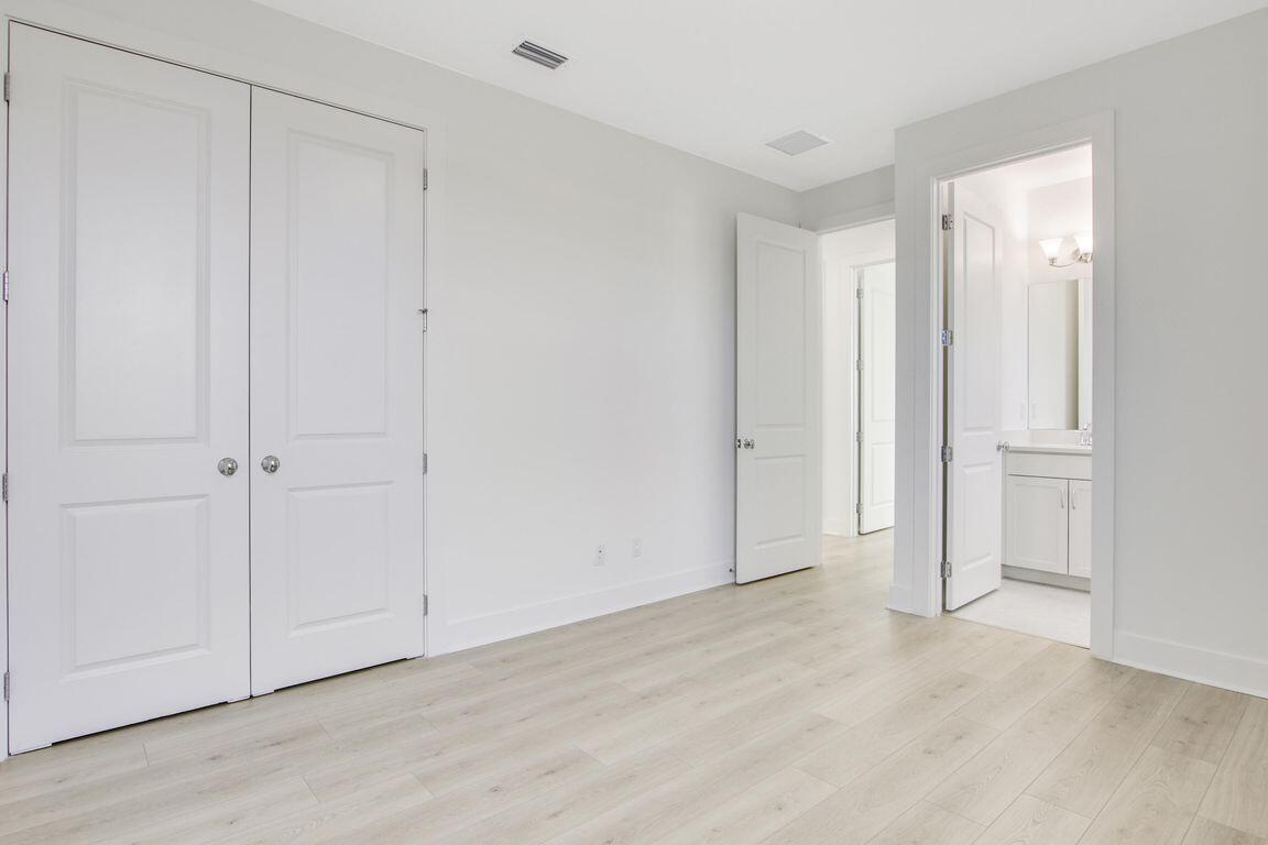 13513 Artisan Circle