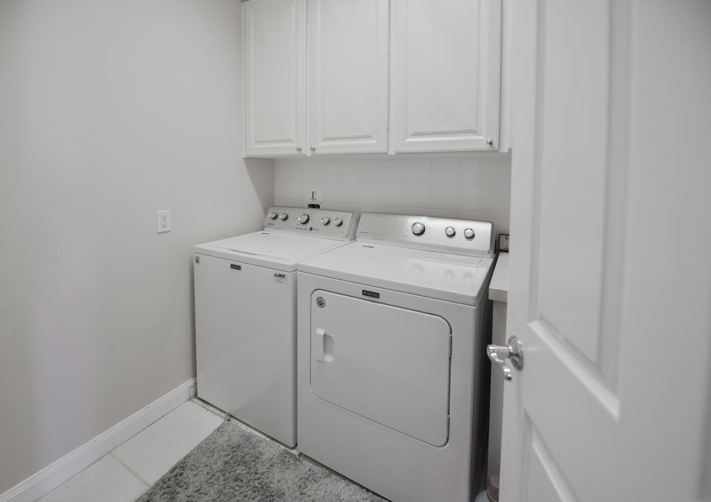 3261 E Community Drive