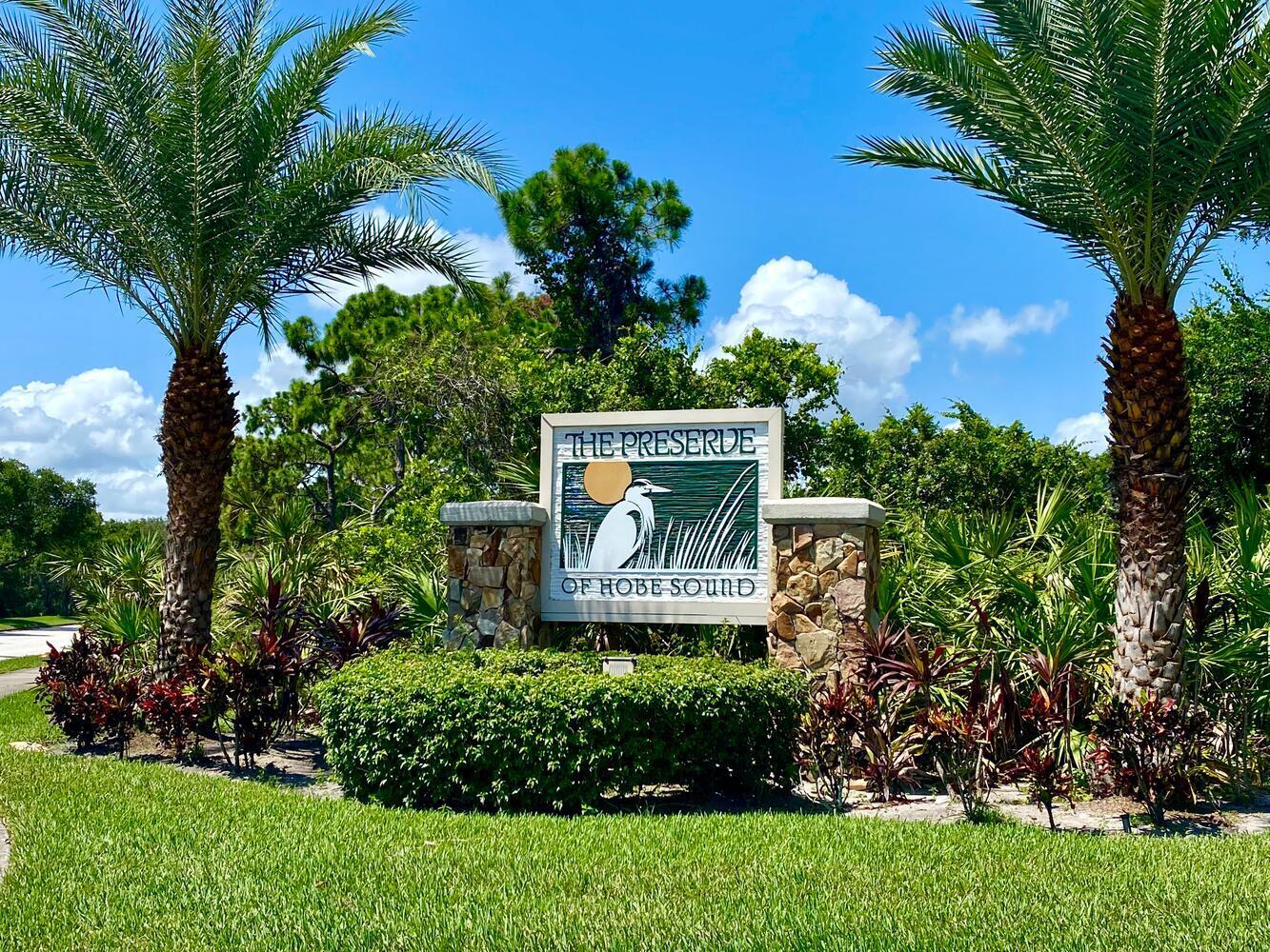 7447 SE Fiddlewood Lane