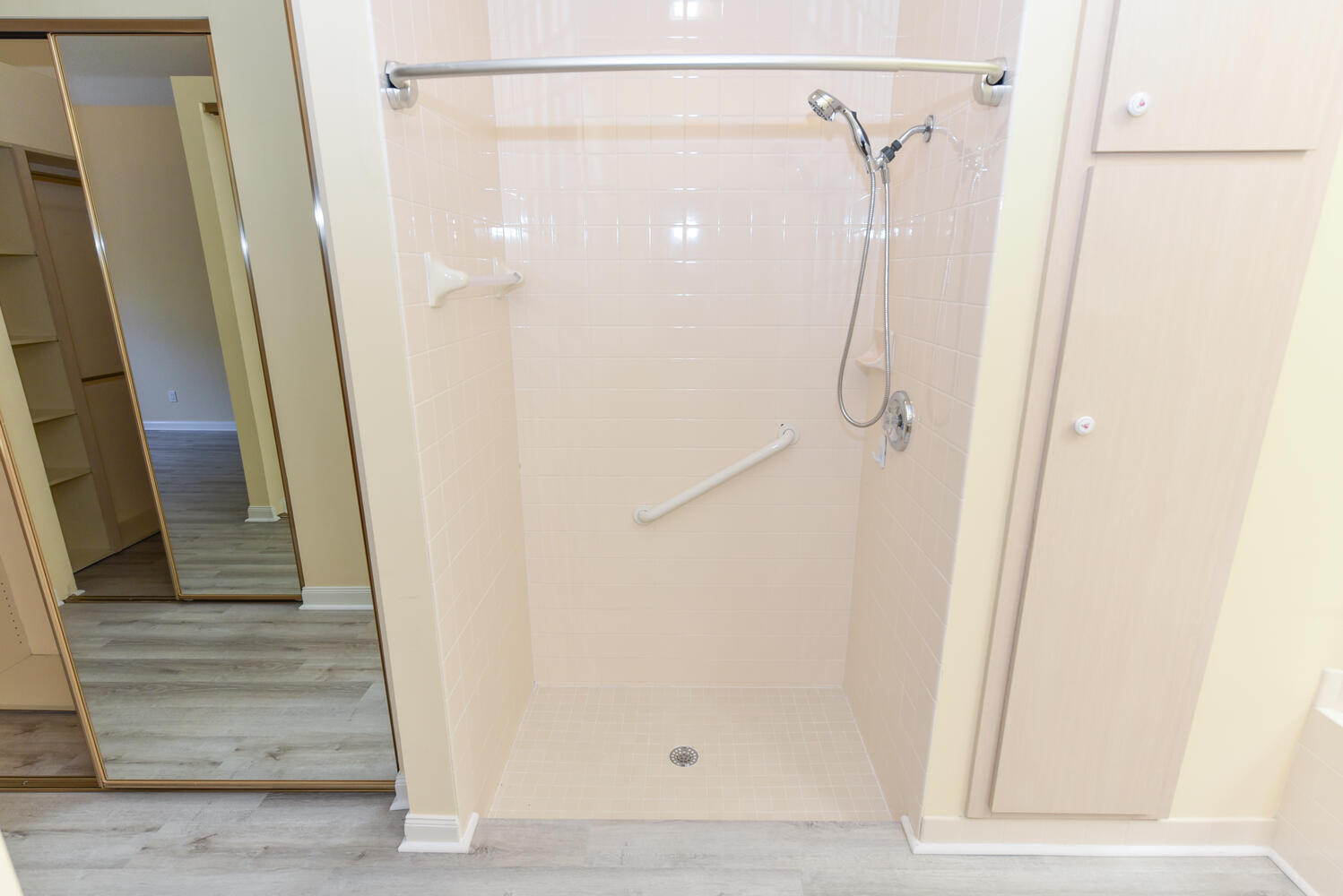 7447 SE Fiddlewood Lane