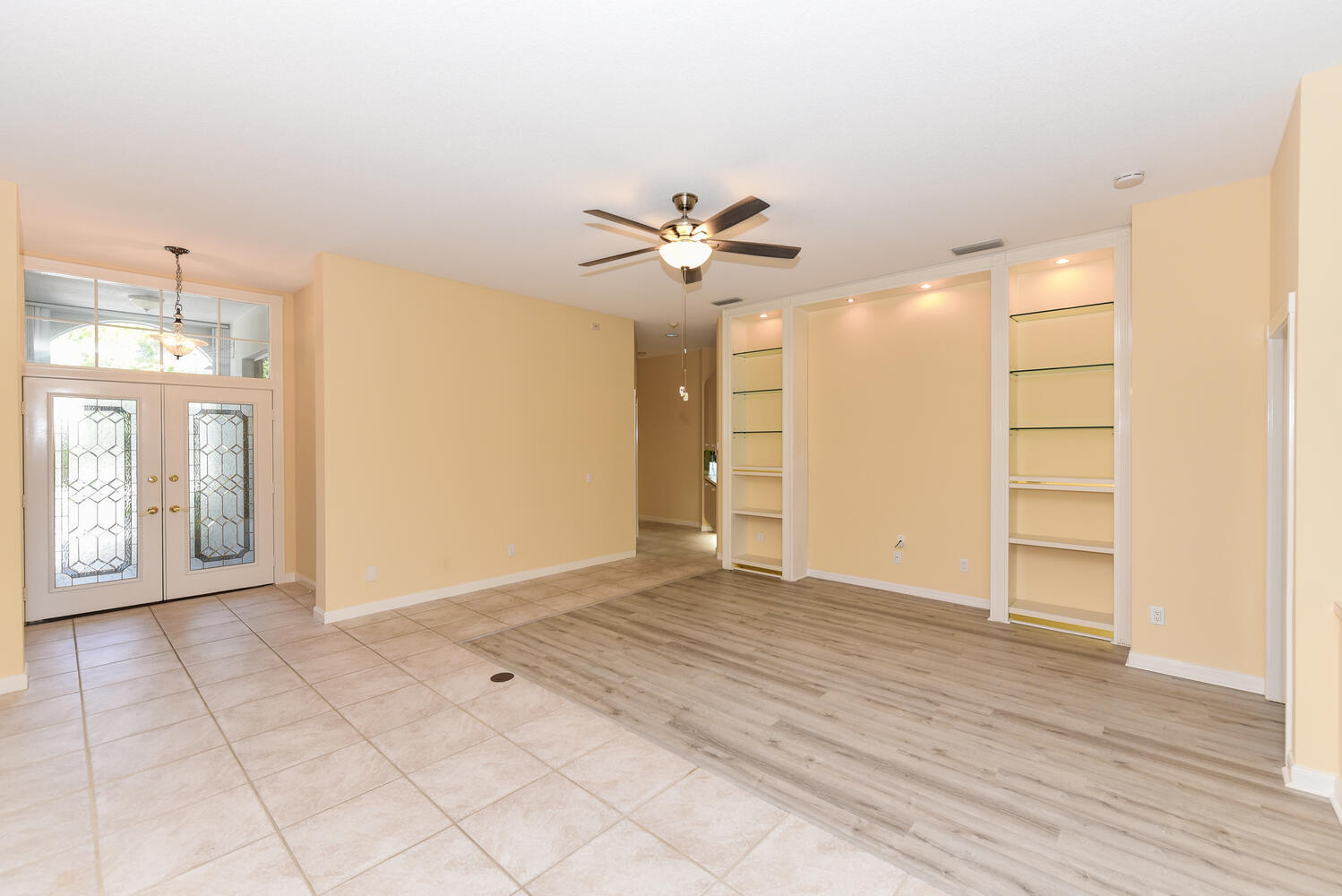 7447 SE Fiddlewood Lane