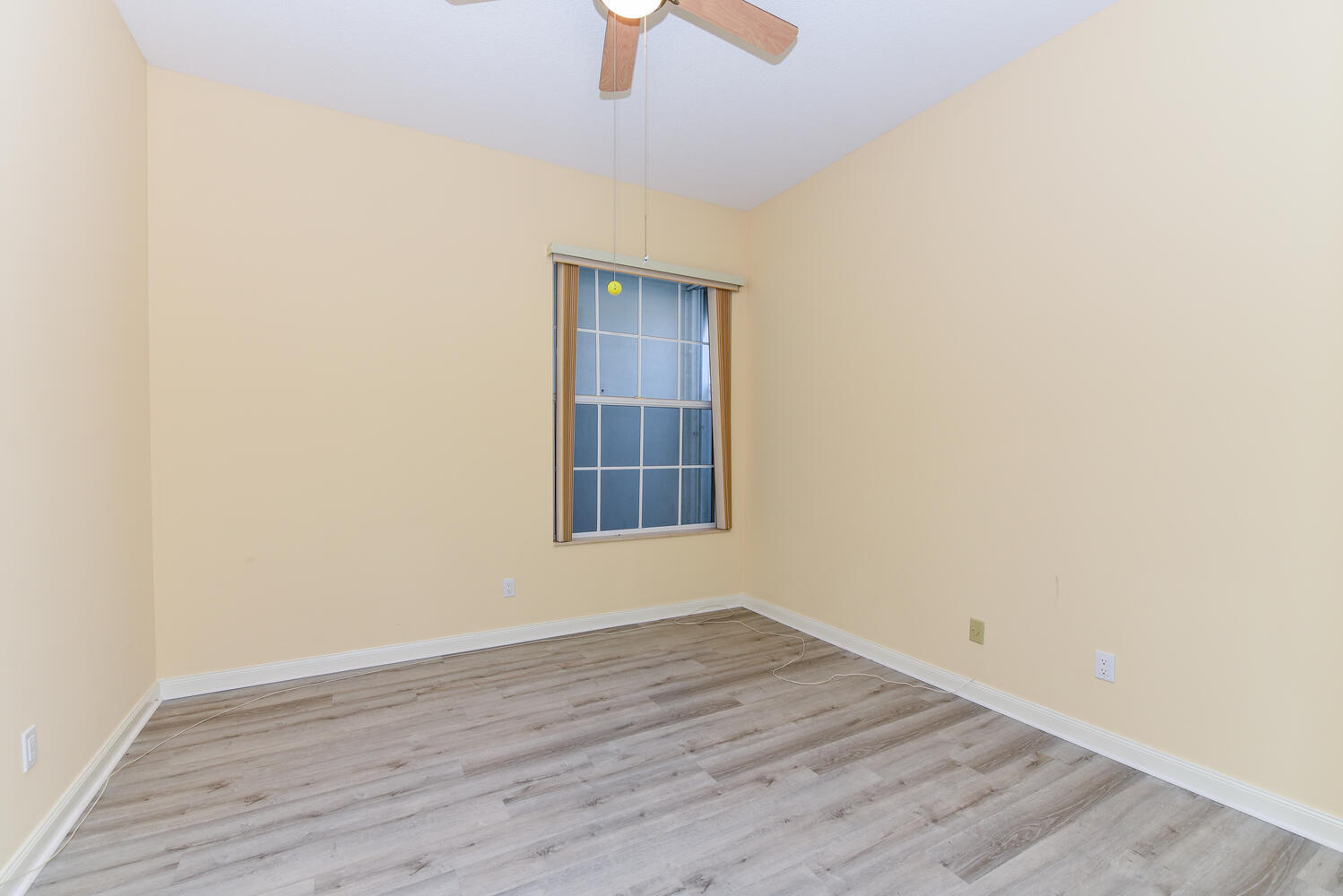 7447 SE Fiddlewood Lane