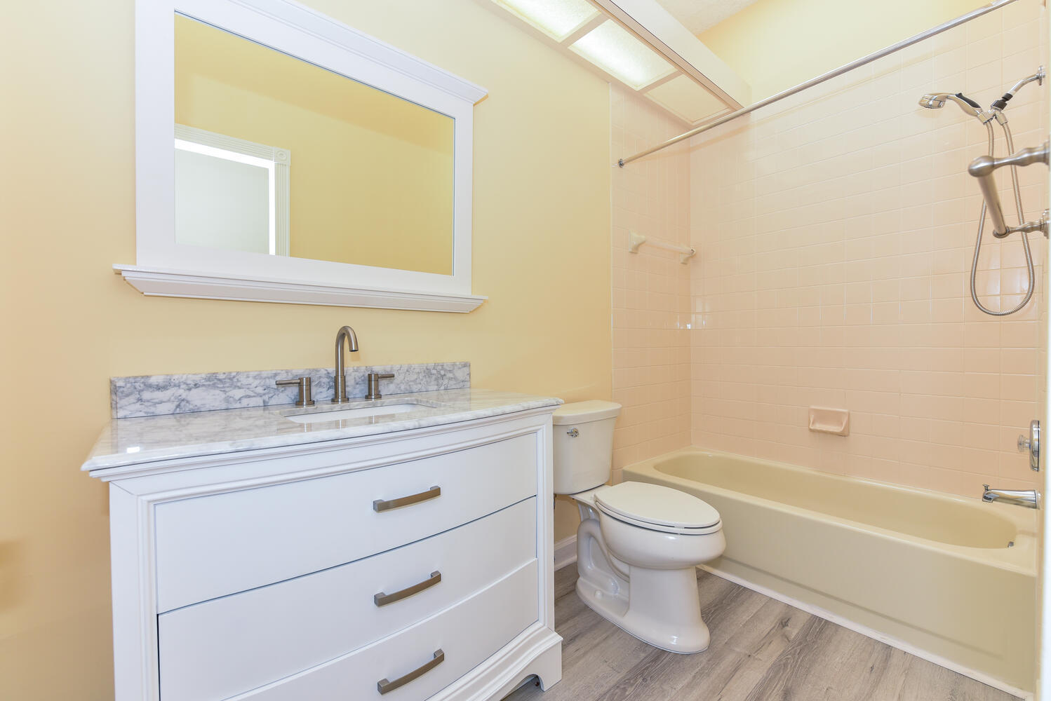 7447 SE Fiddlewood Lane