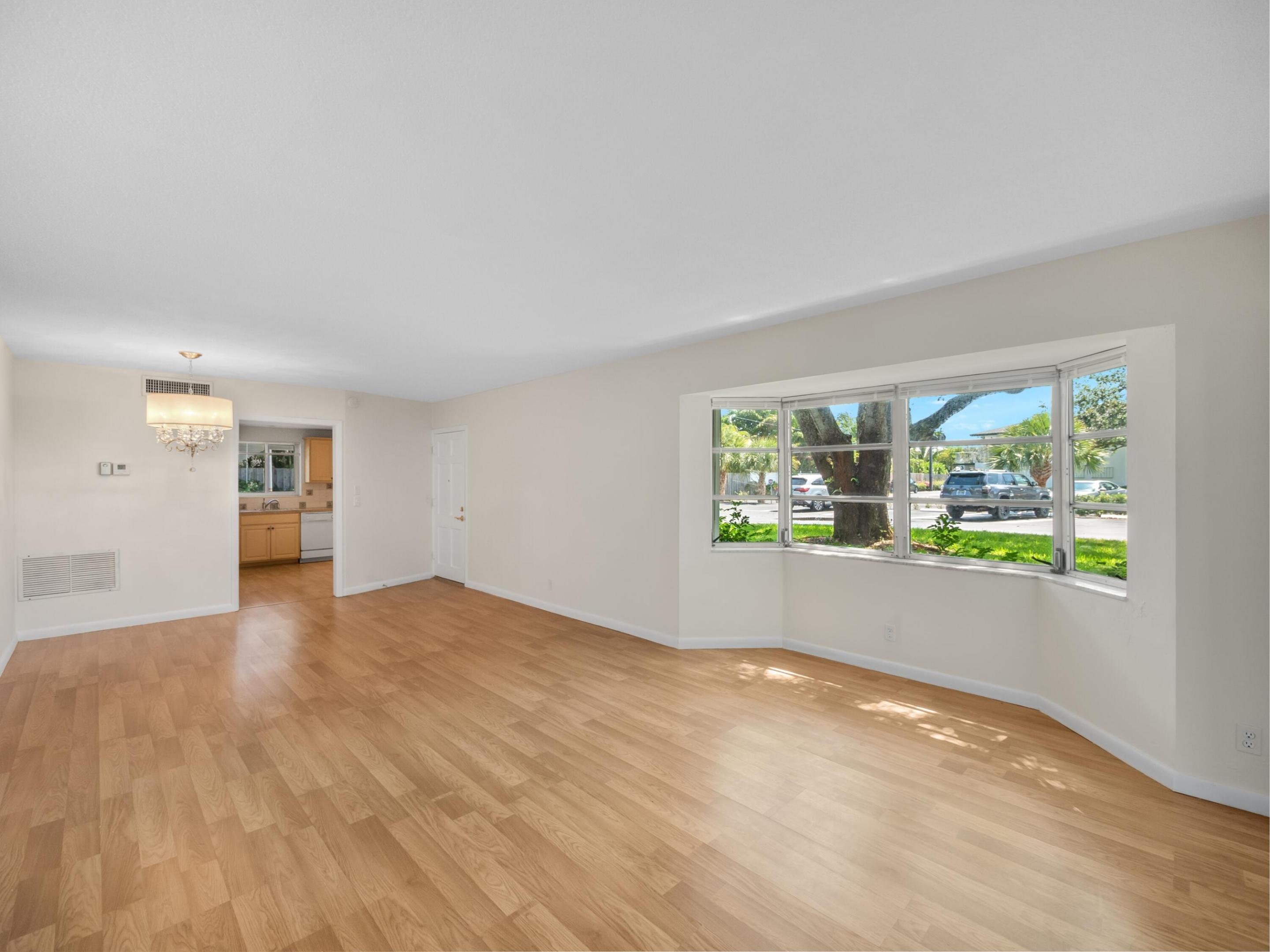 9 Westwood Avenue 105b