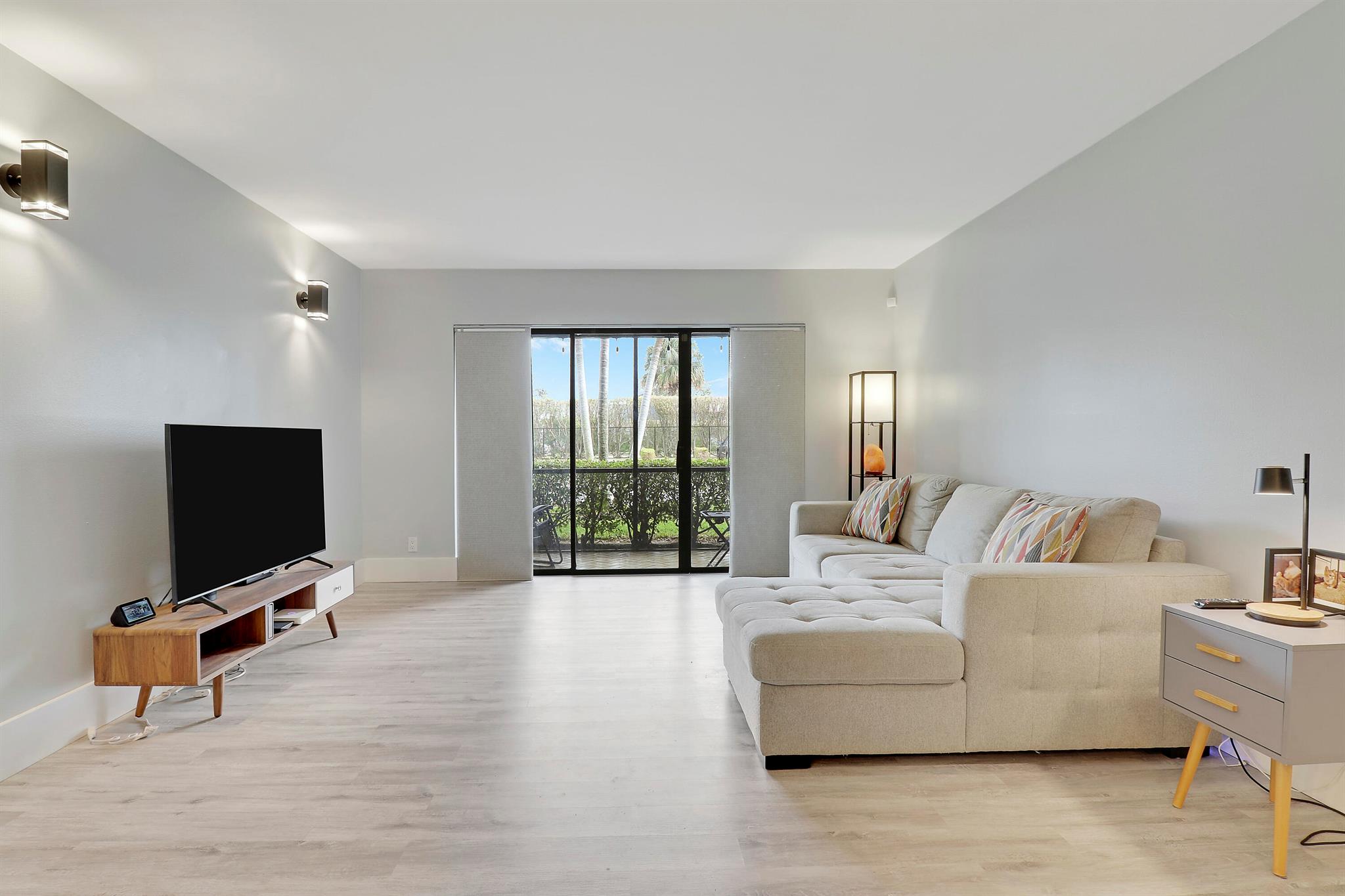 624 Sea Pine Way B1