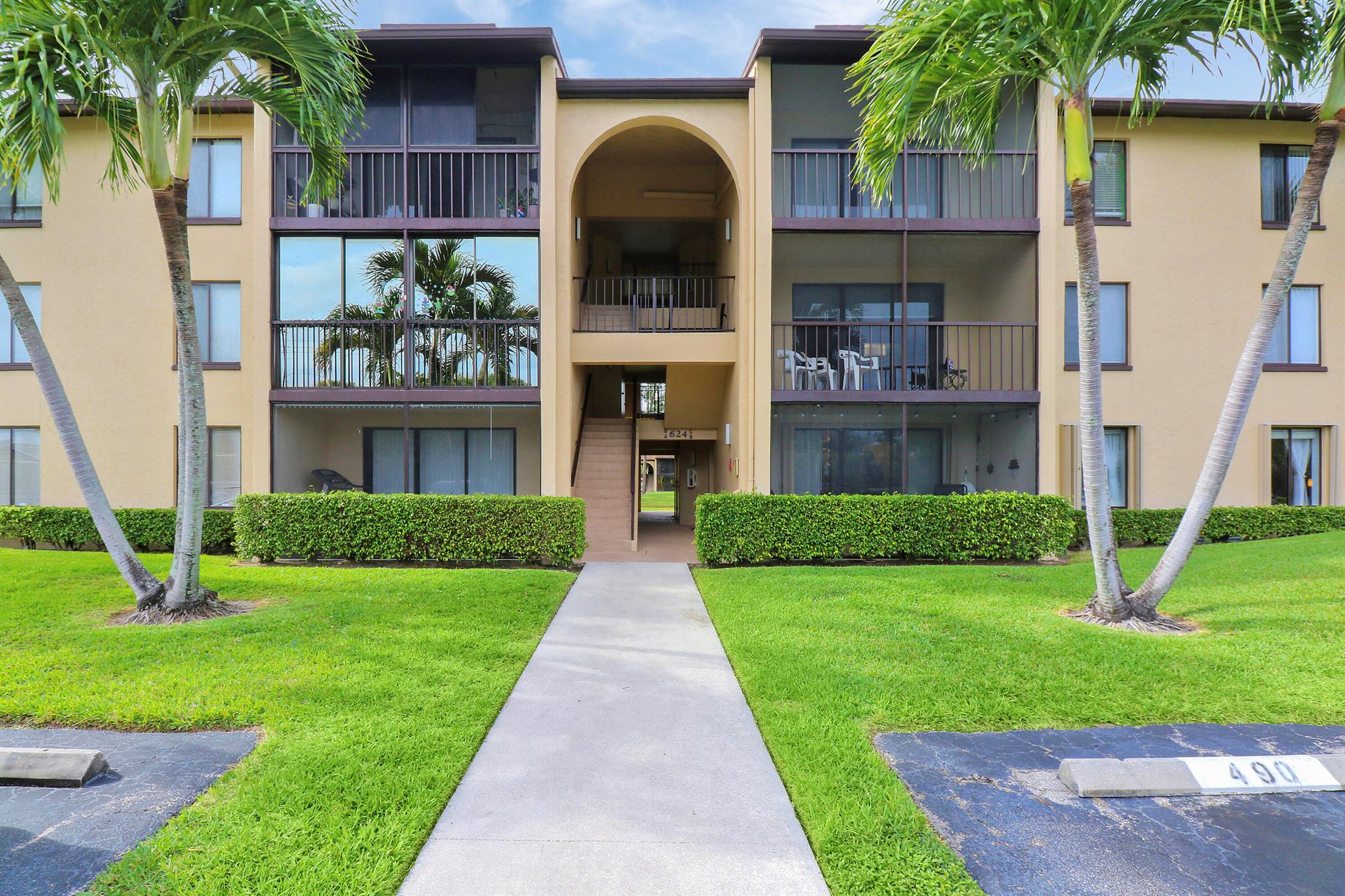 624 Sea Pine Way B1
