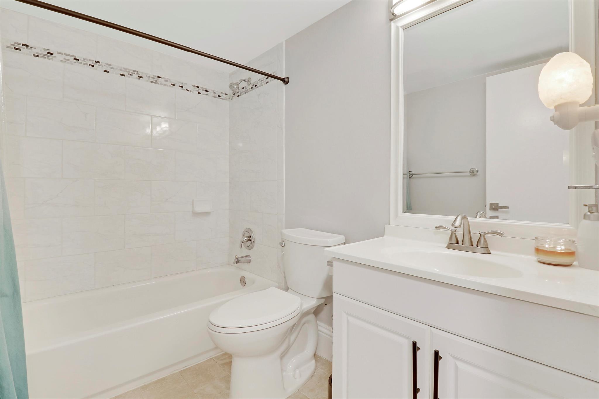 624 Sea Pine Way B1